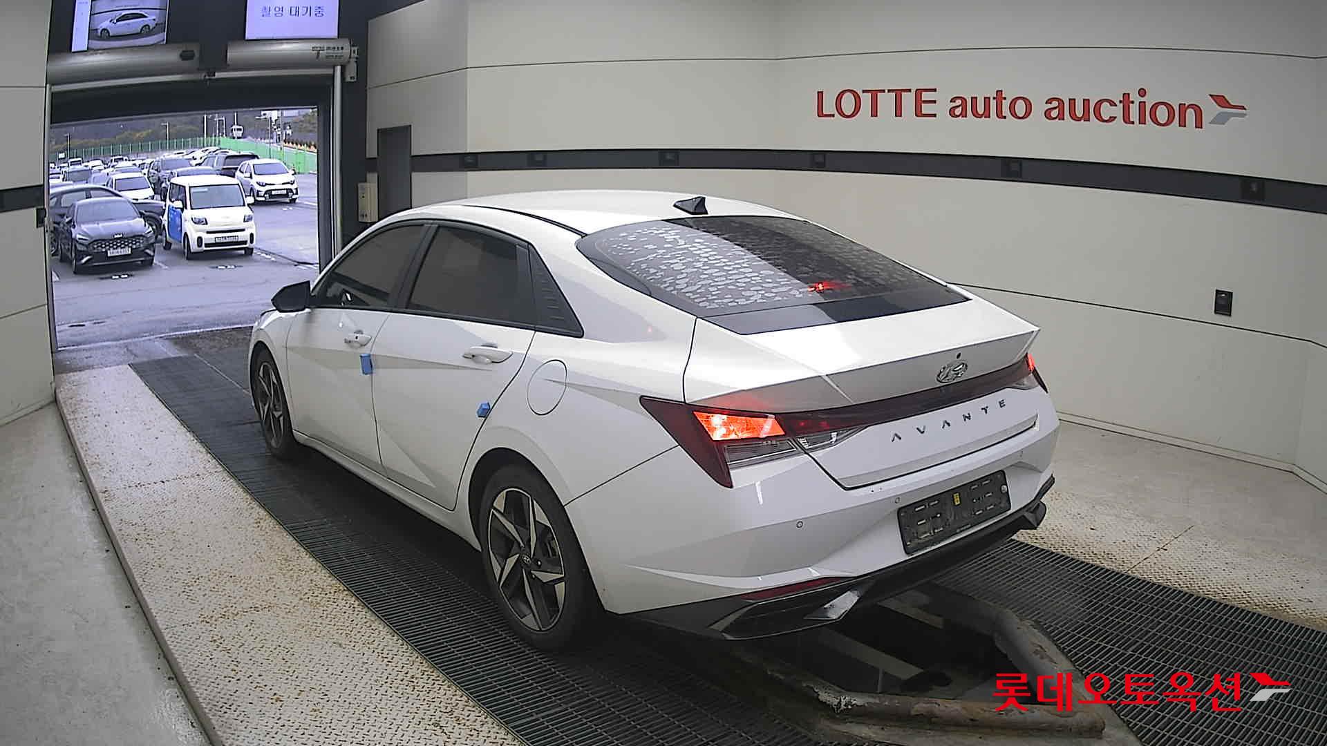 Hyundai Avante 2021 Polar White из Кореи, фото 6