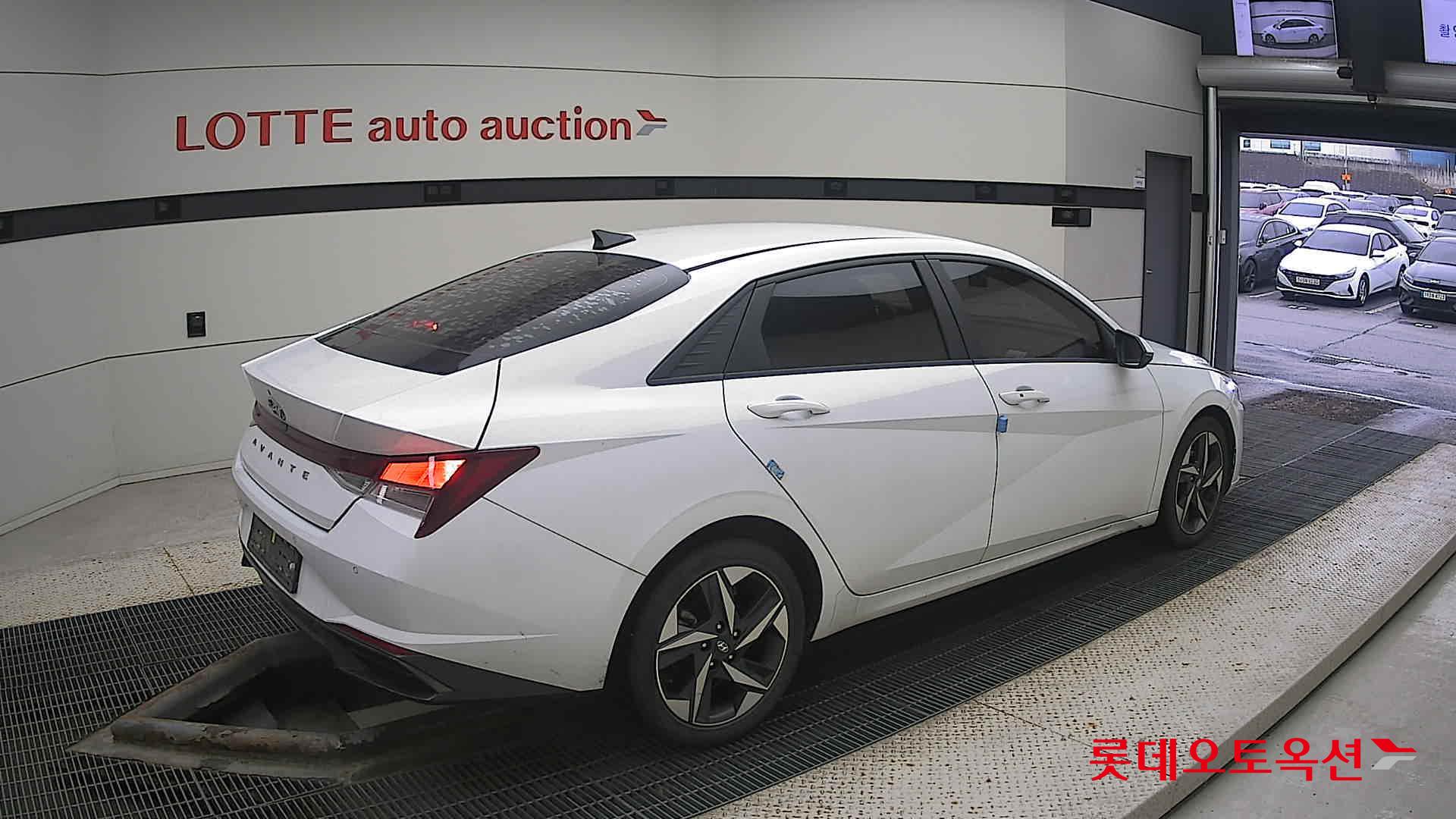 Hyundai Avante id 3471661 из Кореи 19