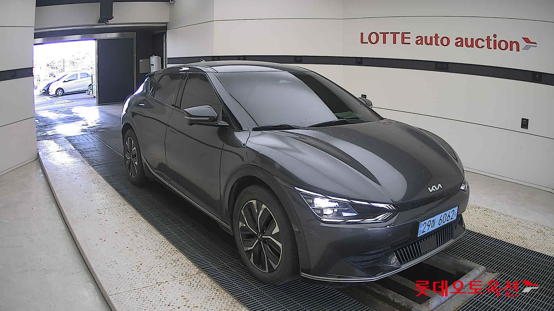 Kia EV6 2022 Interstellagray из Кореи, фото 2