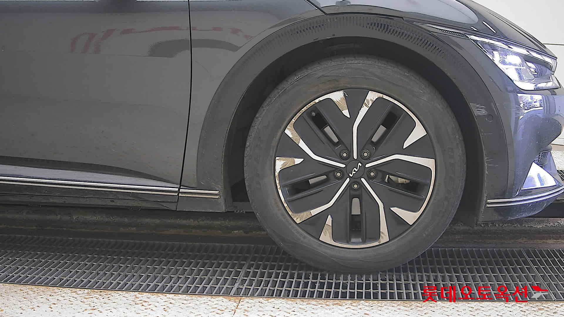 Kia EV6 id 3446755 из Кореи 23