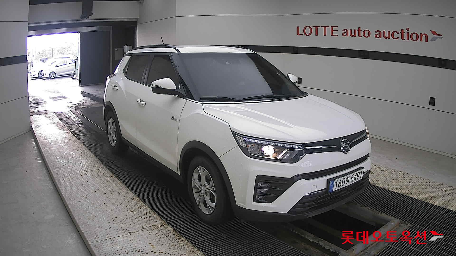 SsangYong Tivoli 2022 Grand White из Кореи, фото 2