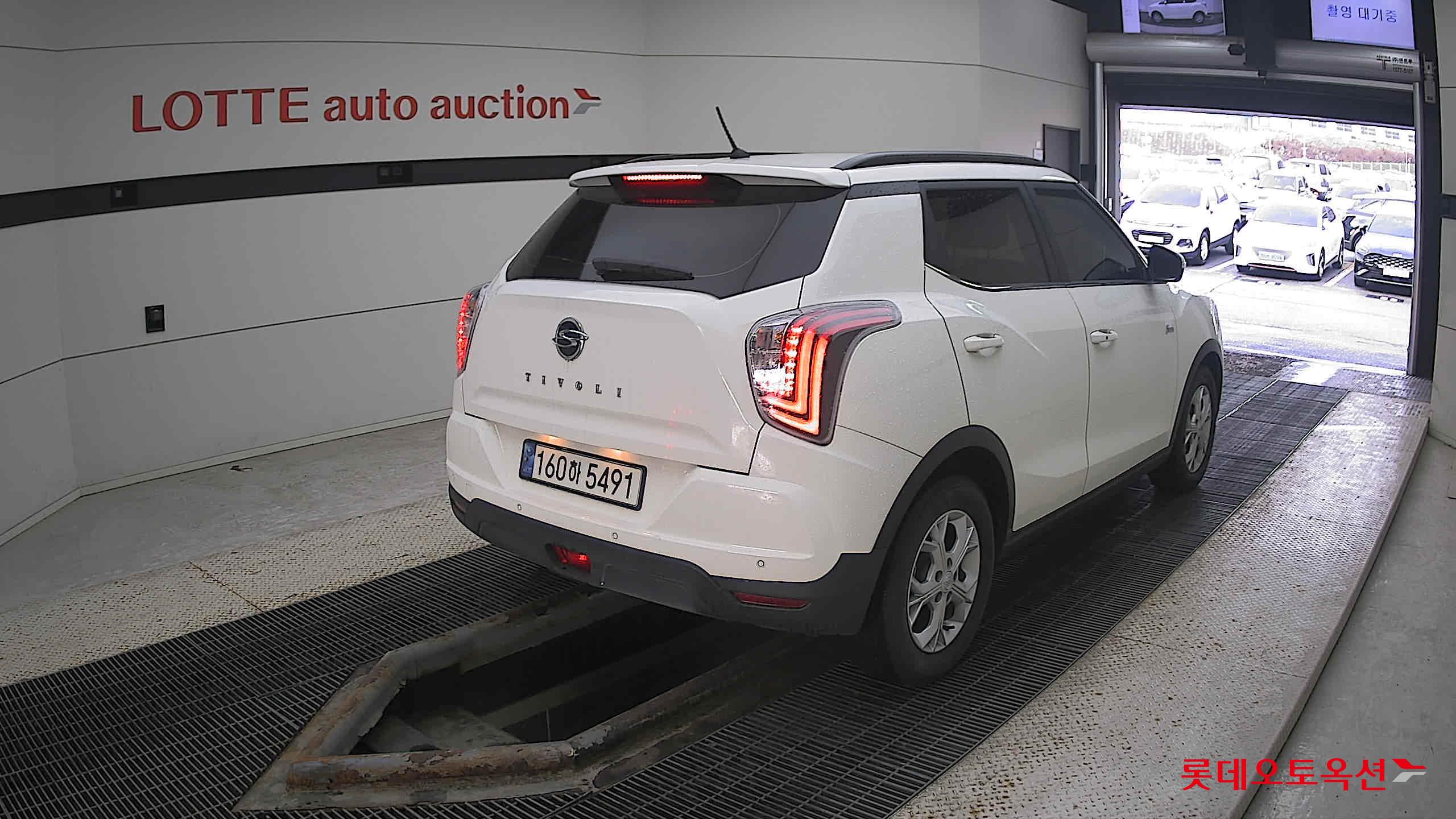 SsangYong Tivoli 2022 Grand White из Кореи, фото 4