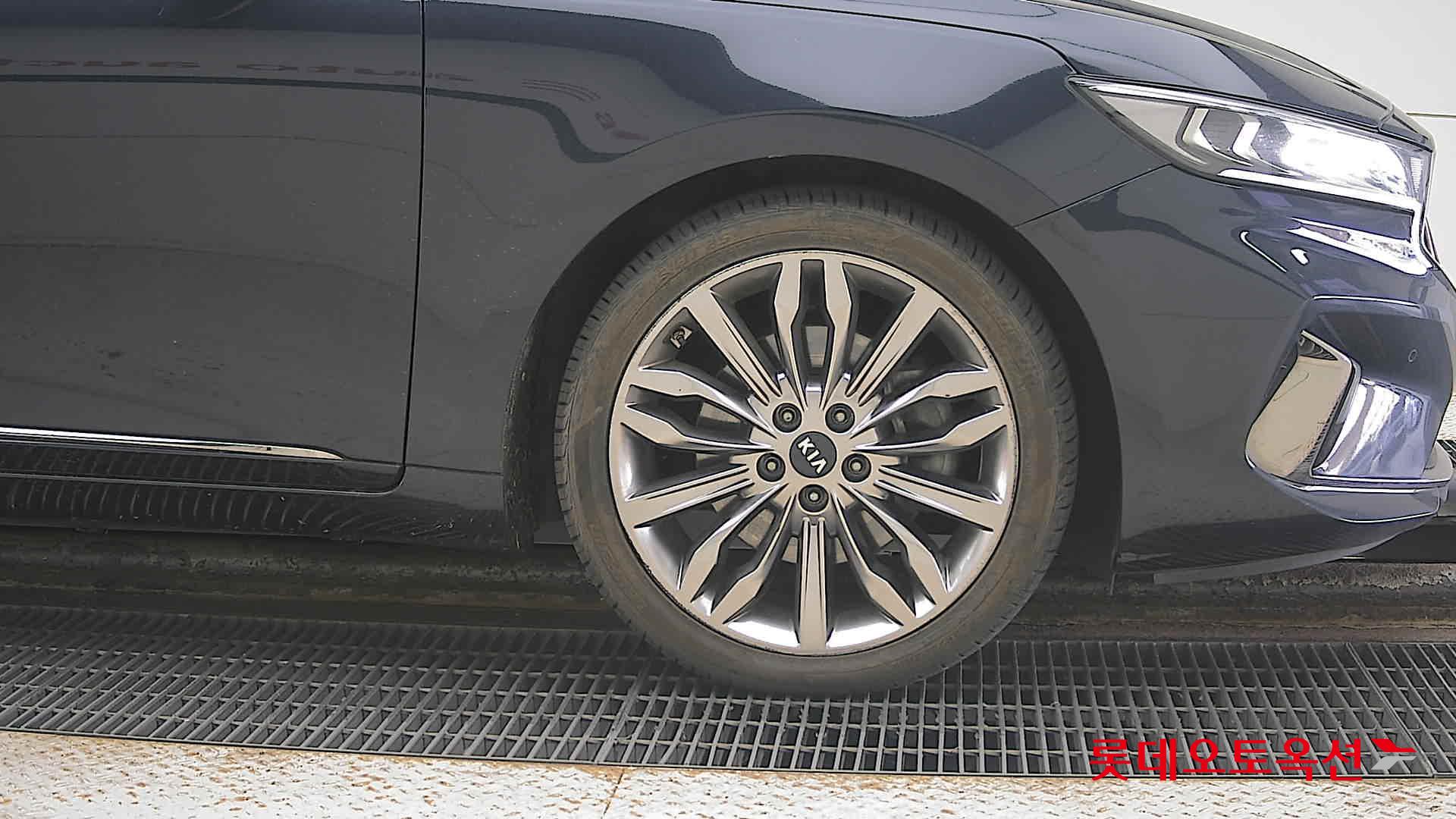 Kia K7 id 3441798 из Кореи 23