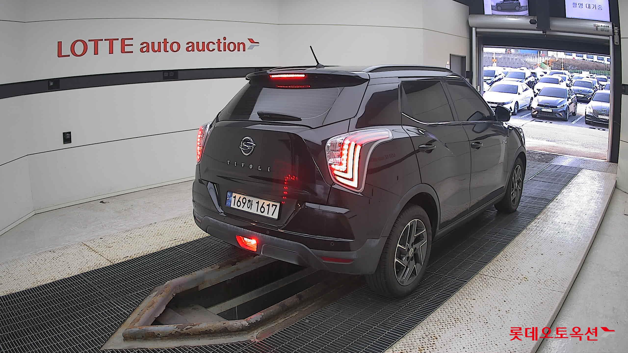 SsangYong Tivoli 2022 Spaceblack из Кореи, фото 4