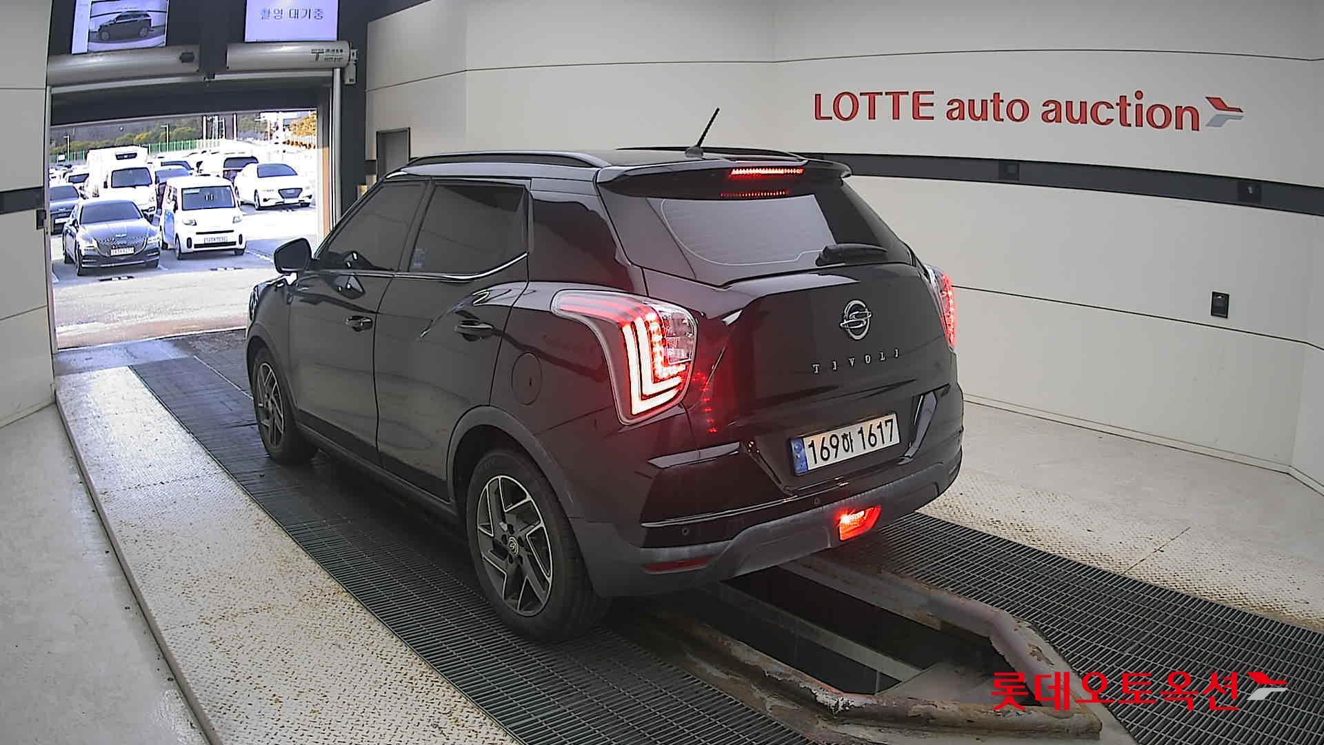 SsangYong Tivoli 2022 Spaceblack из Кореи, фото 6