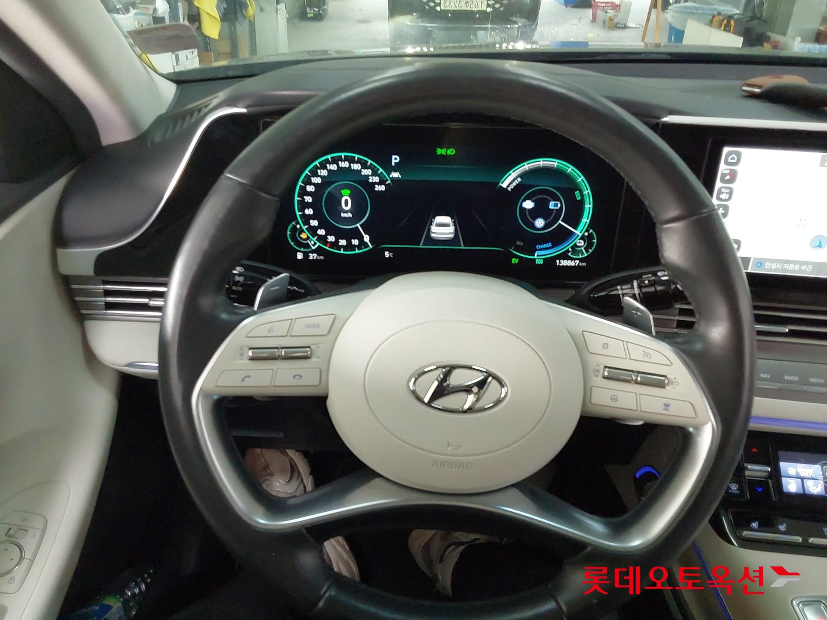Hyundai Grandeur Hybrid id 3436575 из Кореи 29