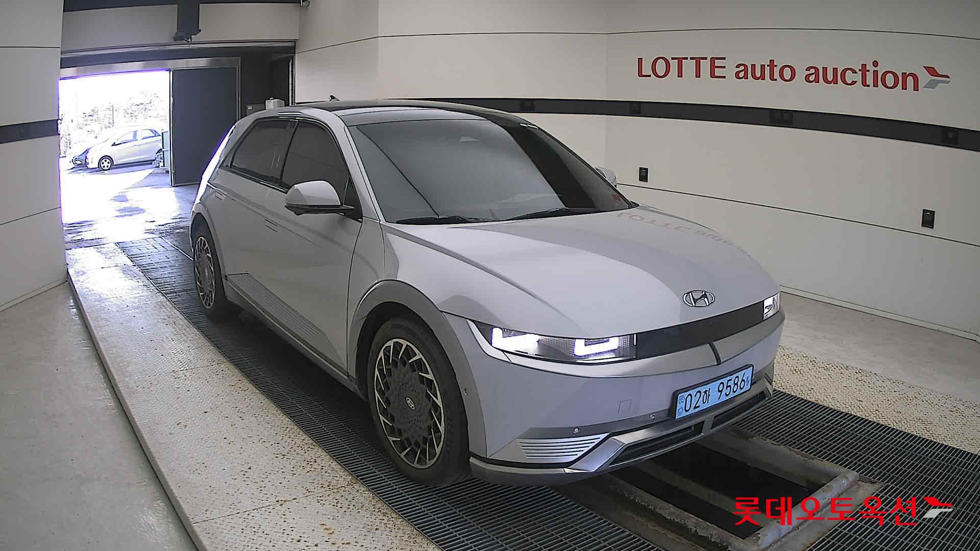 Hyundai IONIQ 5 2022 Cyber Grey Metallic из Кореи, фото 2