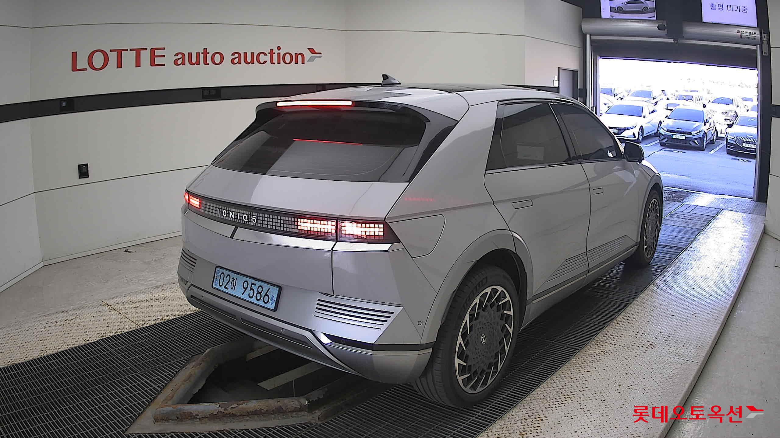 Hyundai IONIQ 5 2022 Cyber Grey Metallic из Кореи, фото 4