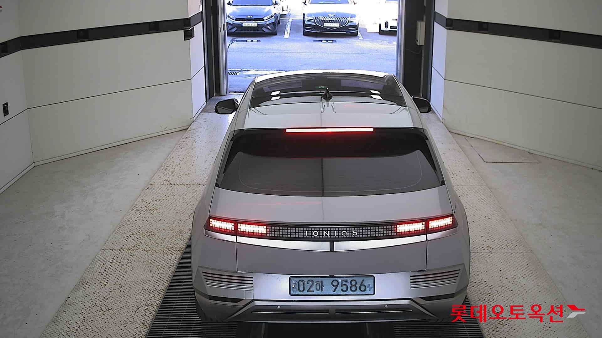 Hyundai IONIQ 5 2022 Cyber Grey Metallic из Кореи, фото 5