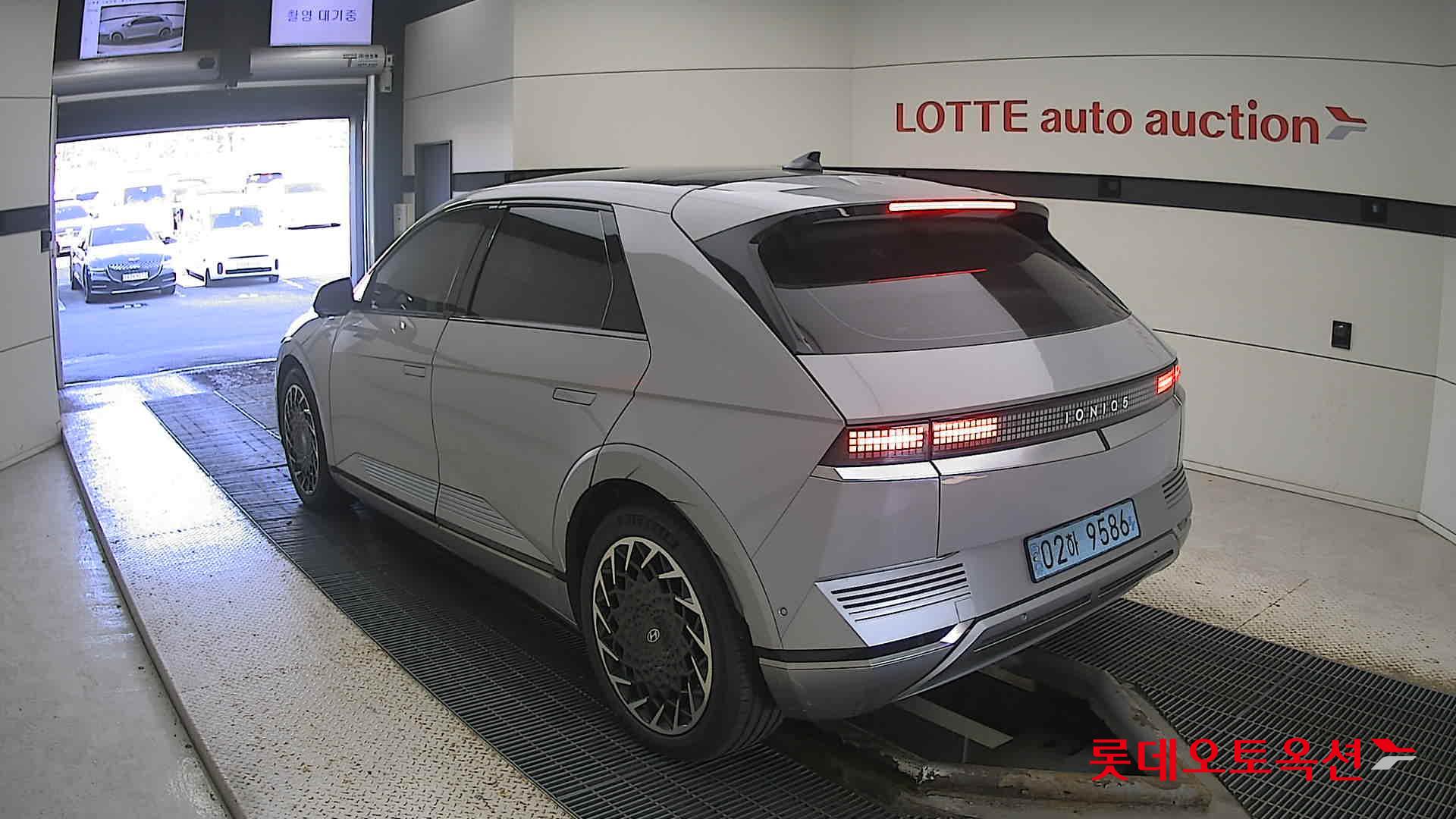 Hyundai IONIQ 5 2022 Cyber Grey Metallic из Кореи, фото 6