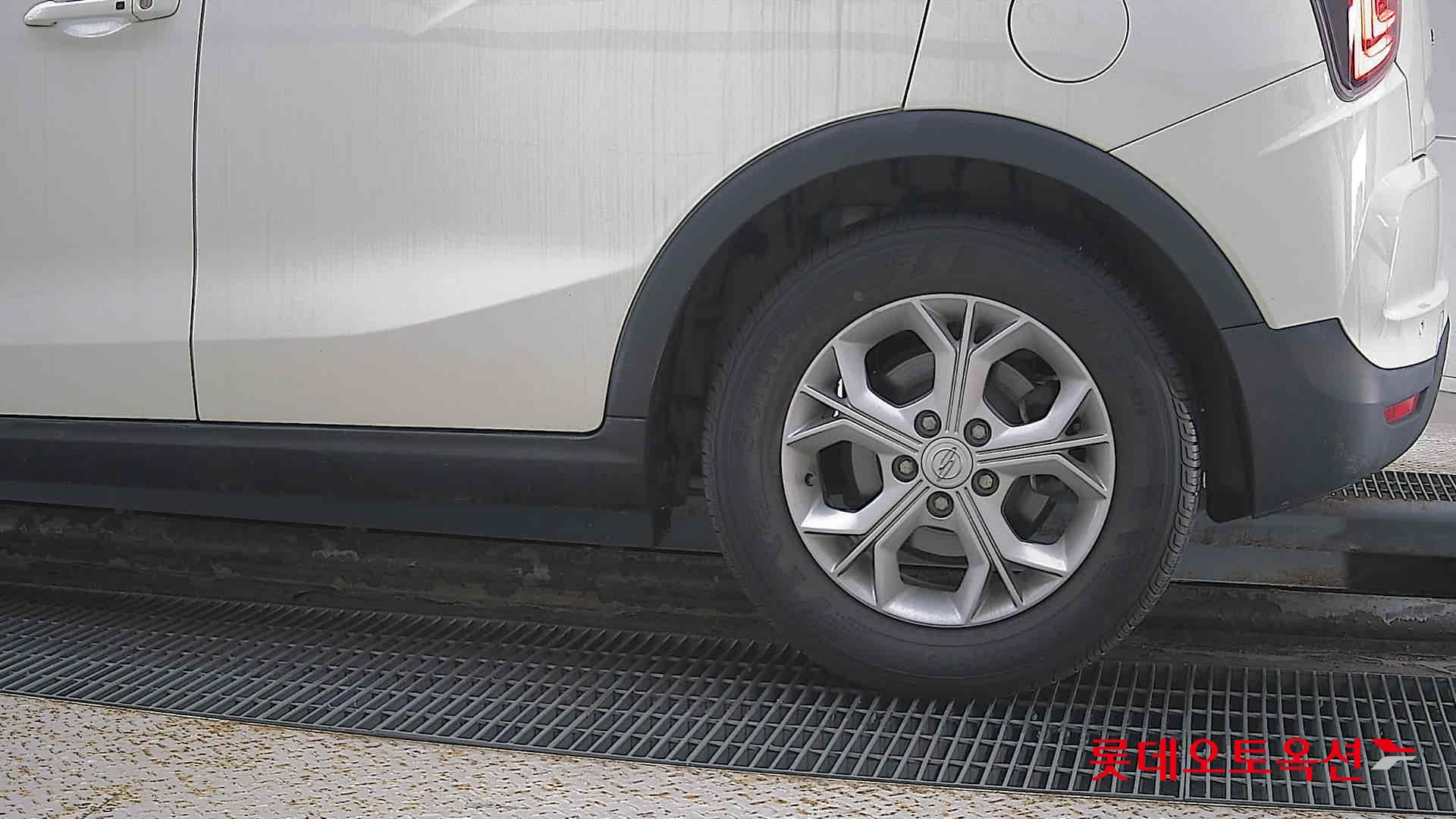 SsangYong Tivoli id 3436688 из Кореи 22