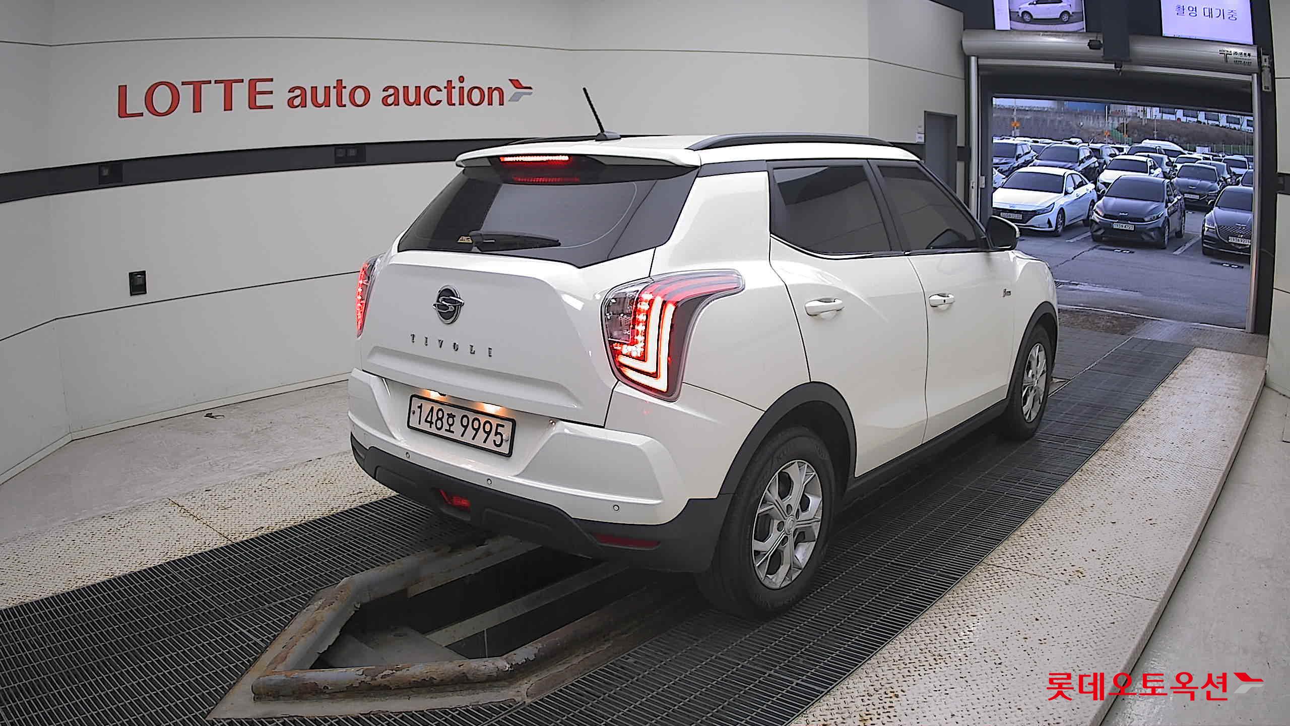 SsangYong Tivoli 2022 Grand White из Кореи, фото 4
