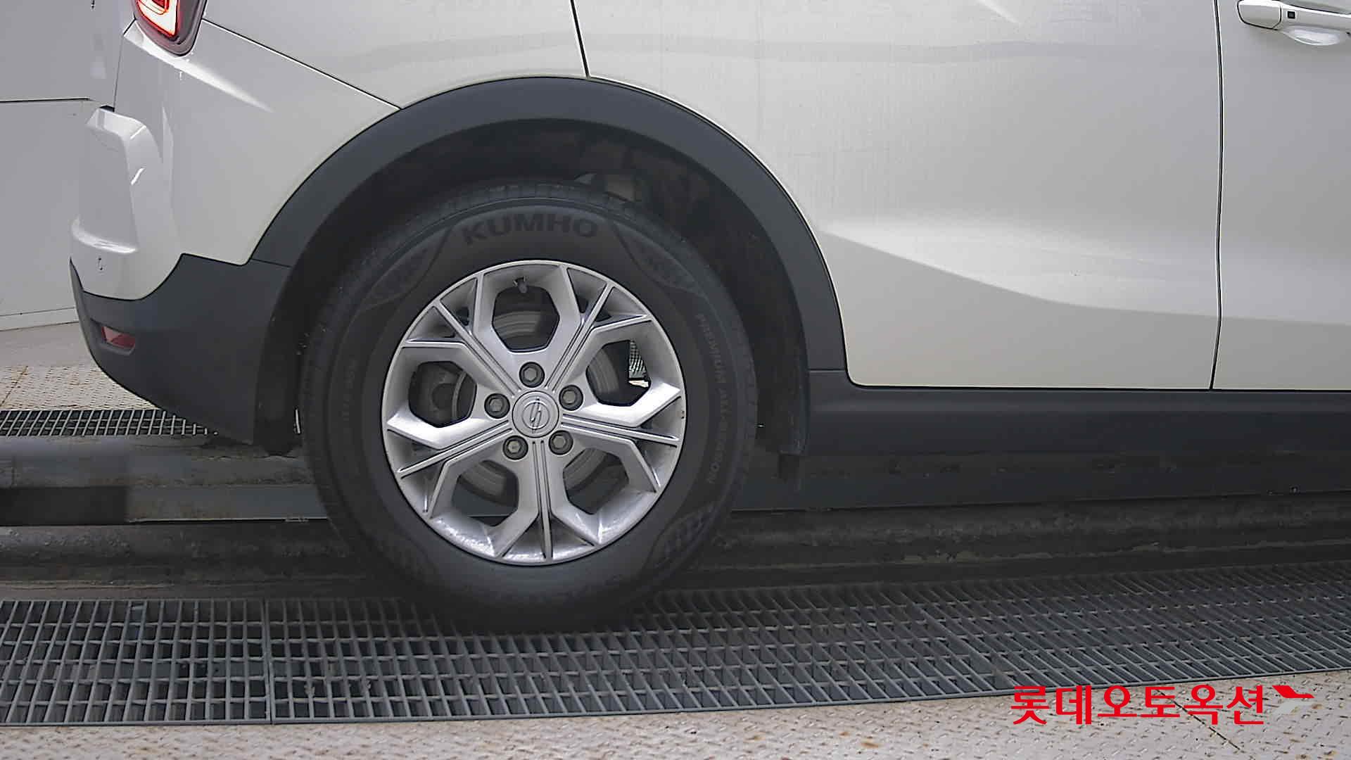 SsangYong Tivoli id 3436684 из Кореи 24