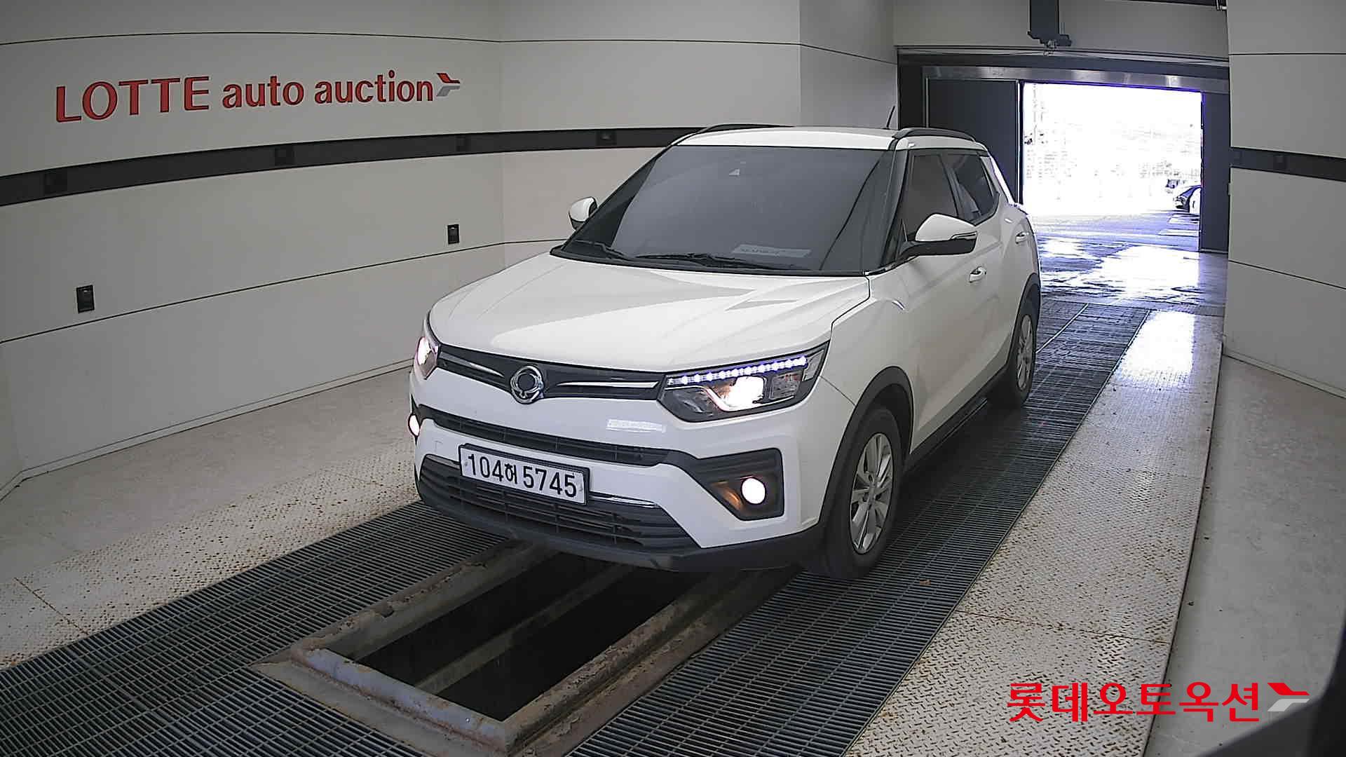 SsangYong Tivoli 2021 Grand White из Кореи