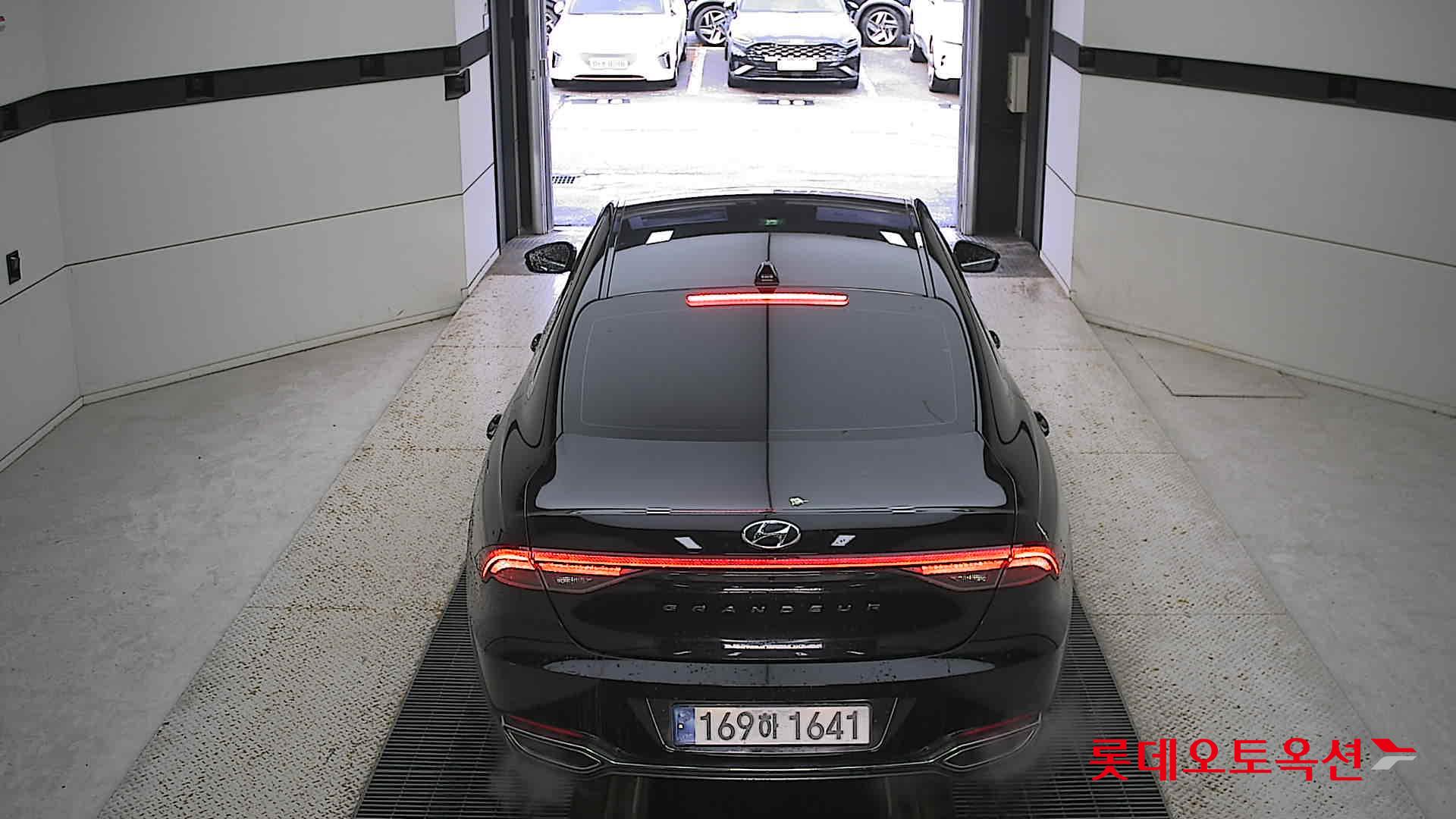 Hyundai Grandeur 2022 Midnight Black Pearl из Кореи, фото 5