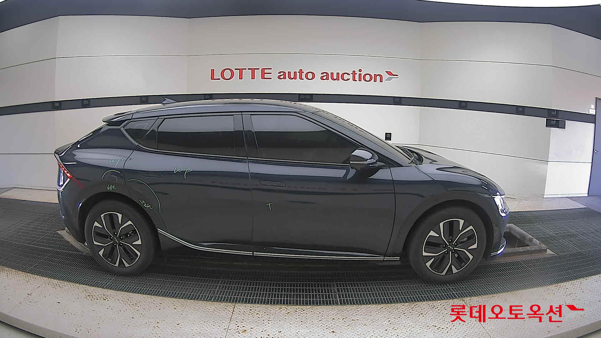 Kia EV6 2022 Gravity Blue из Кореи, фото 3