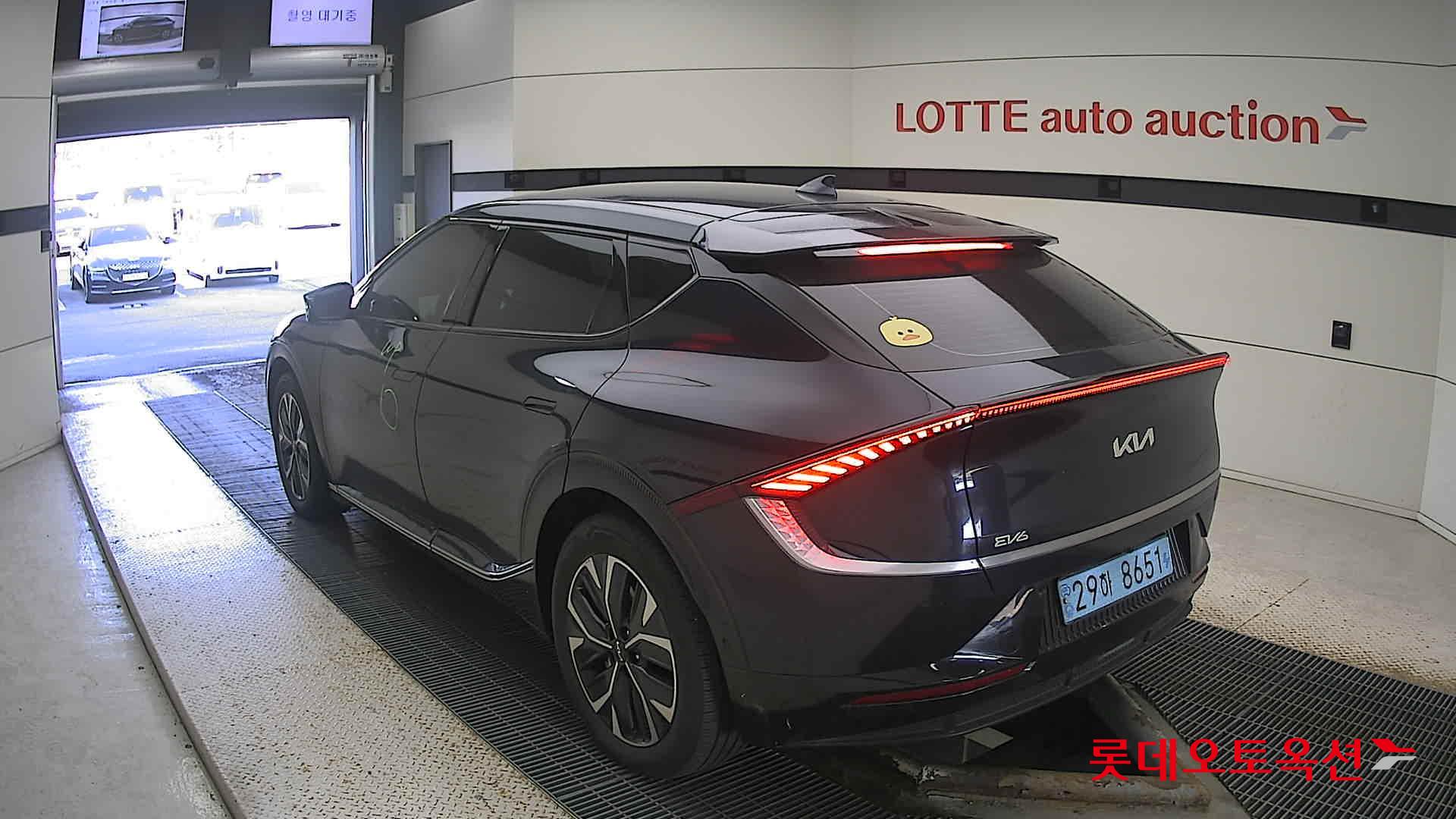 Kia EV6 2022 Gravity Blue из Кореи, фото 6