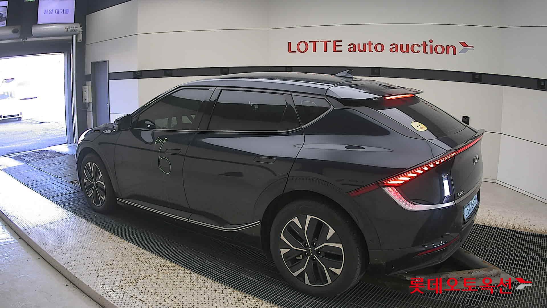 Kia EV6 id 3446764 из Кореи 10