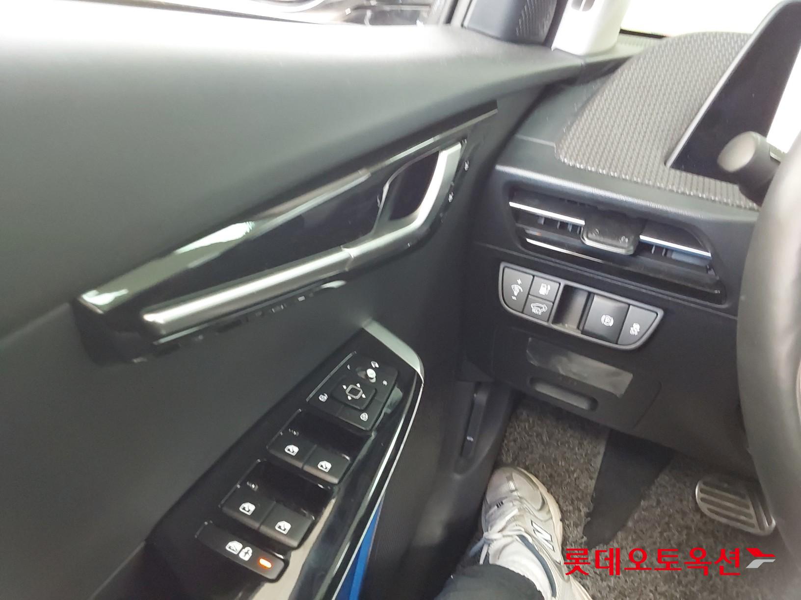 Kia EV6 id 3446764 из Кореи 28