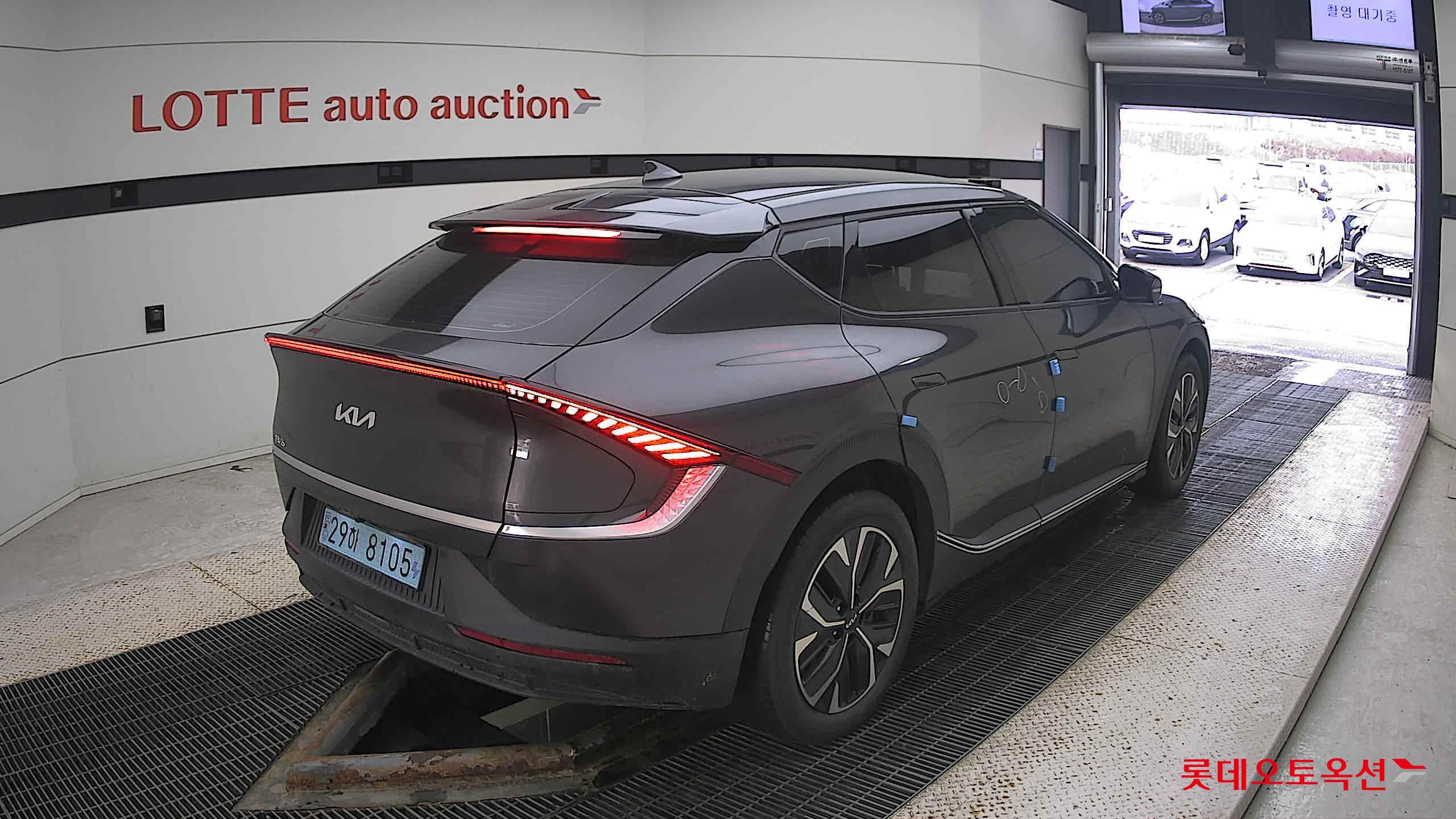 Kia EV6 2022 Interstellagray из Кореи, фото 4