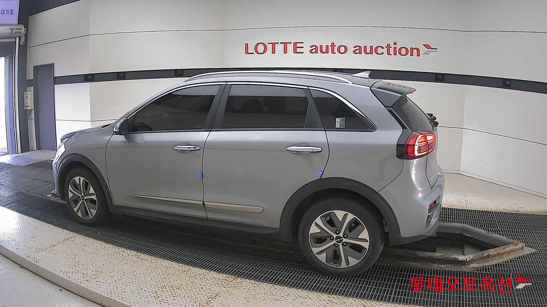 Kia Niro EV id 3436648 из Кореи 11