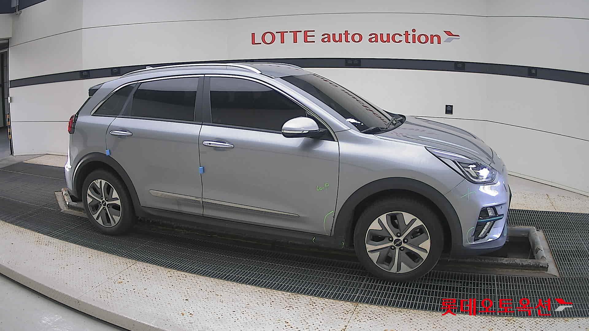 Kia Niro EV id 3436648 из Кореи 17