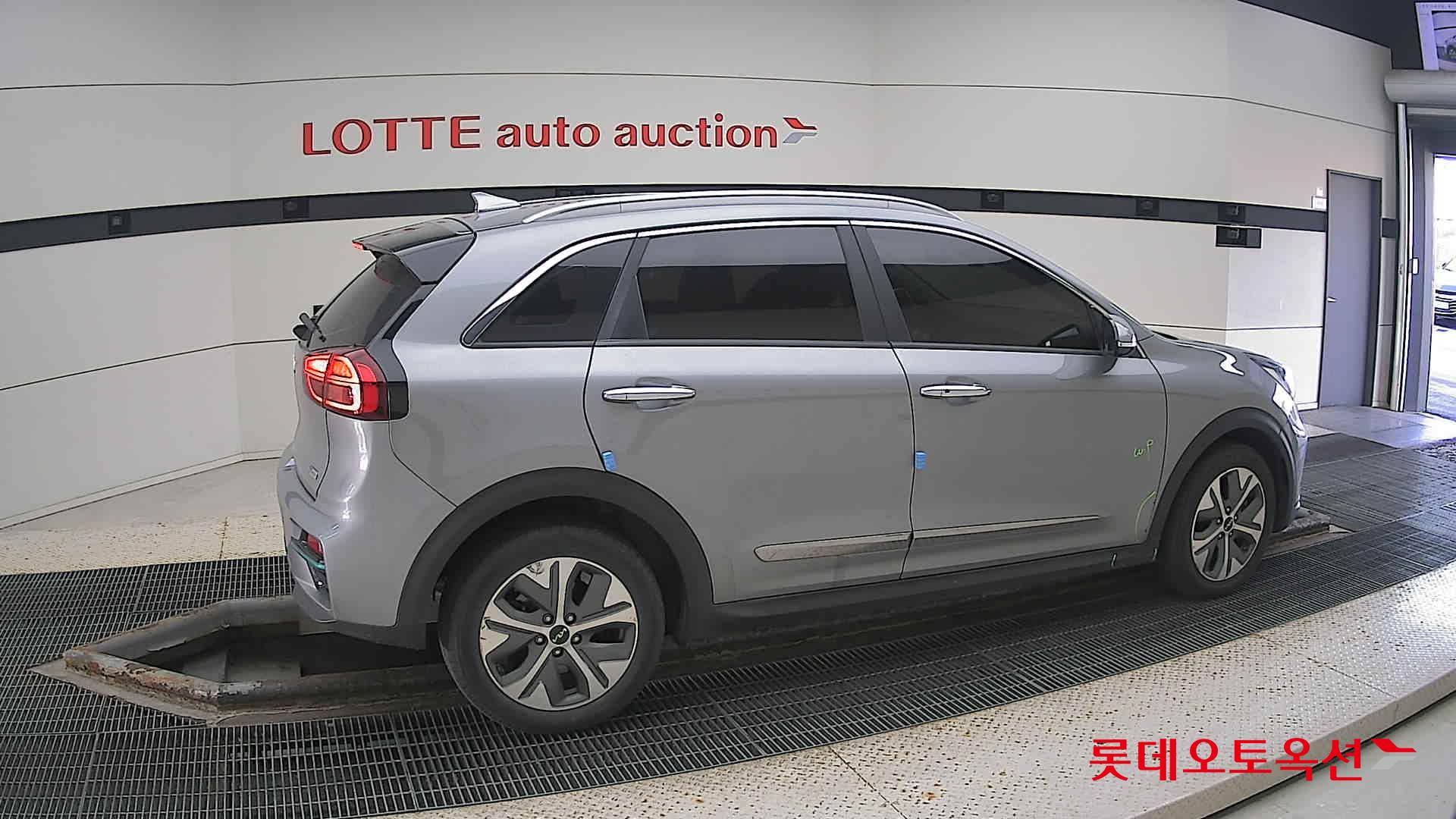 Kia Niro EV id 3436648 из Кореи 18