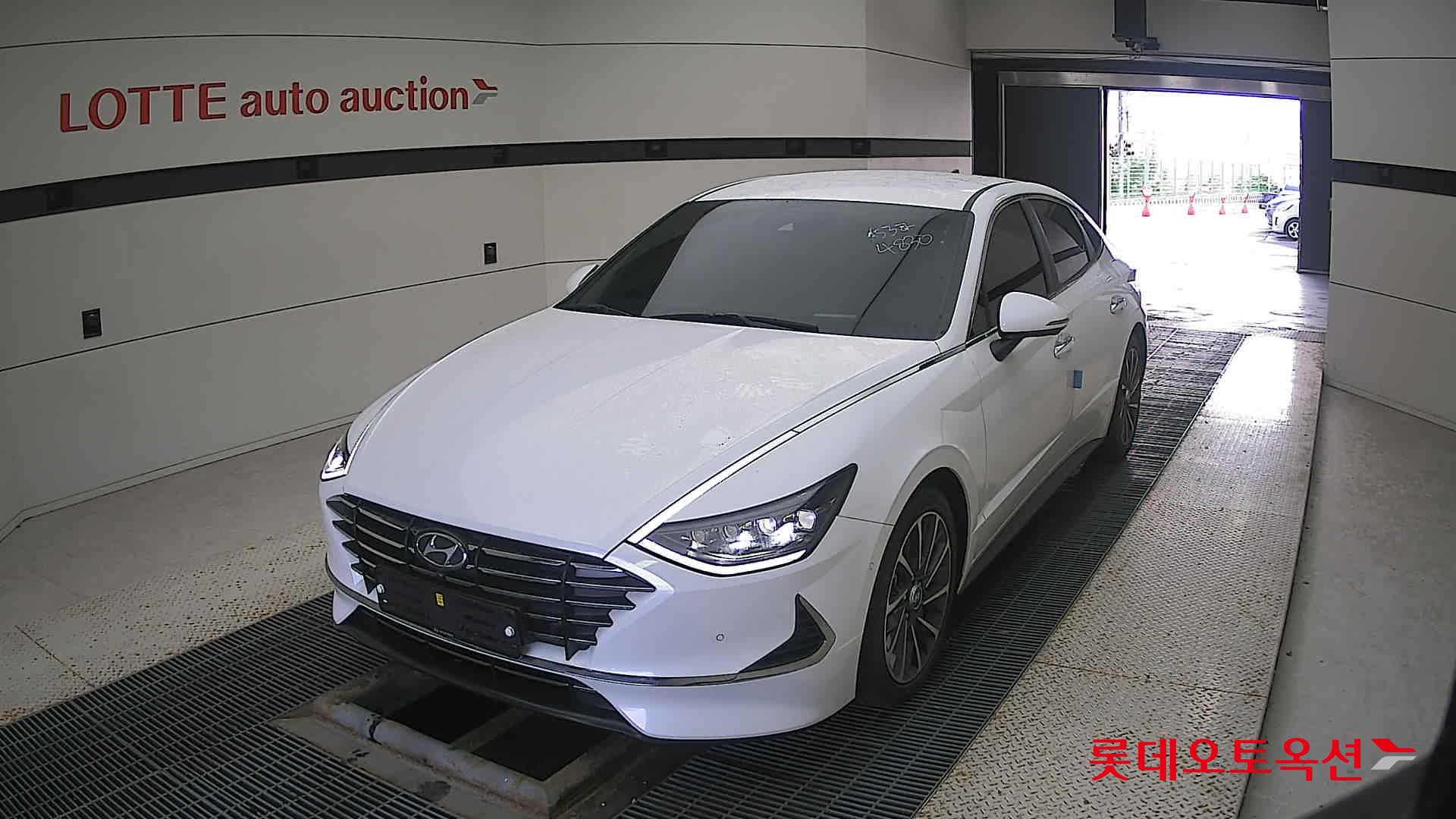 Hyundai Sonata 2021 White cream (optional) из Кореи