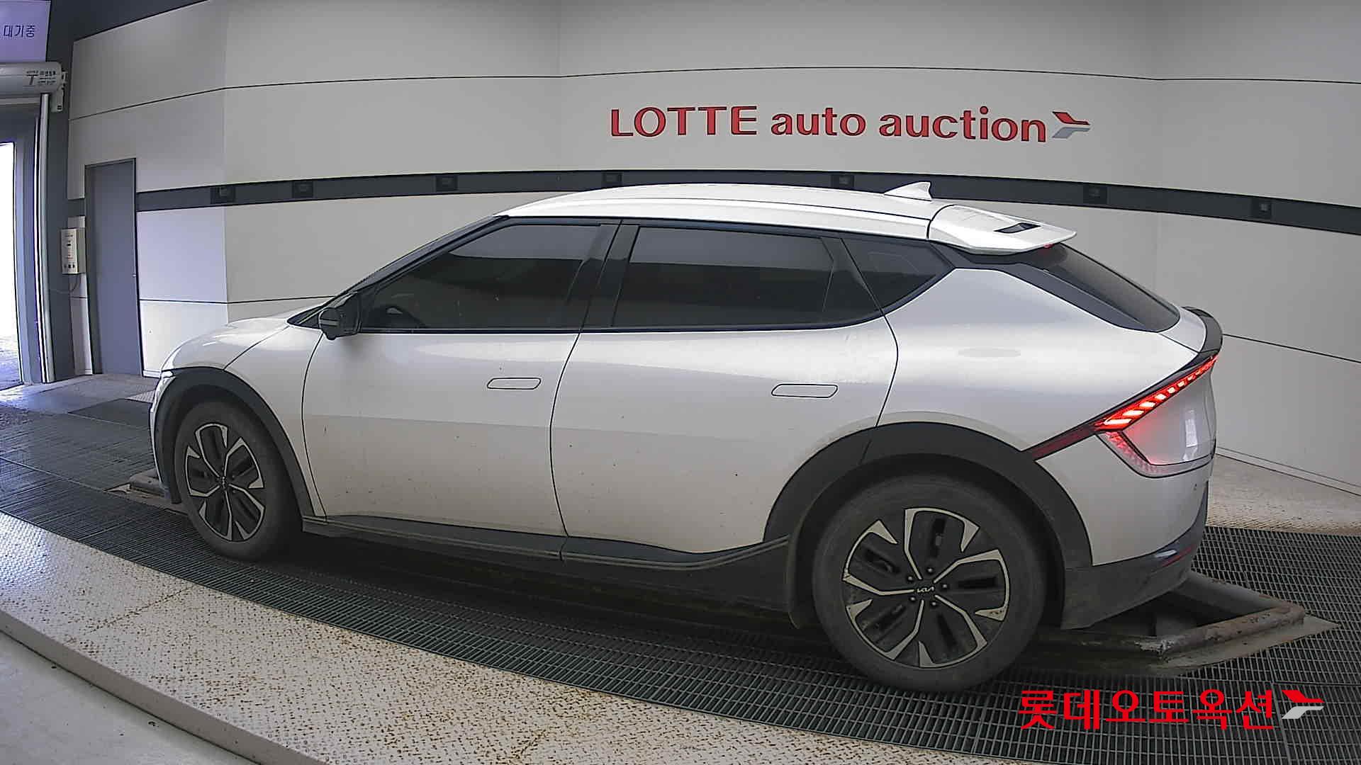 Kia EV6 id 3446769 из Кореи 11