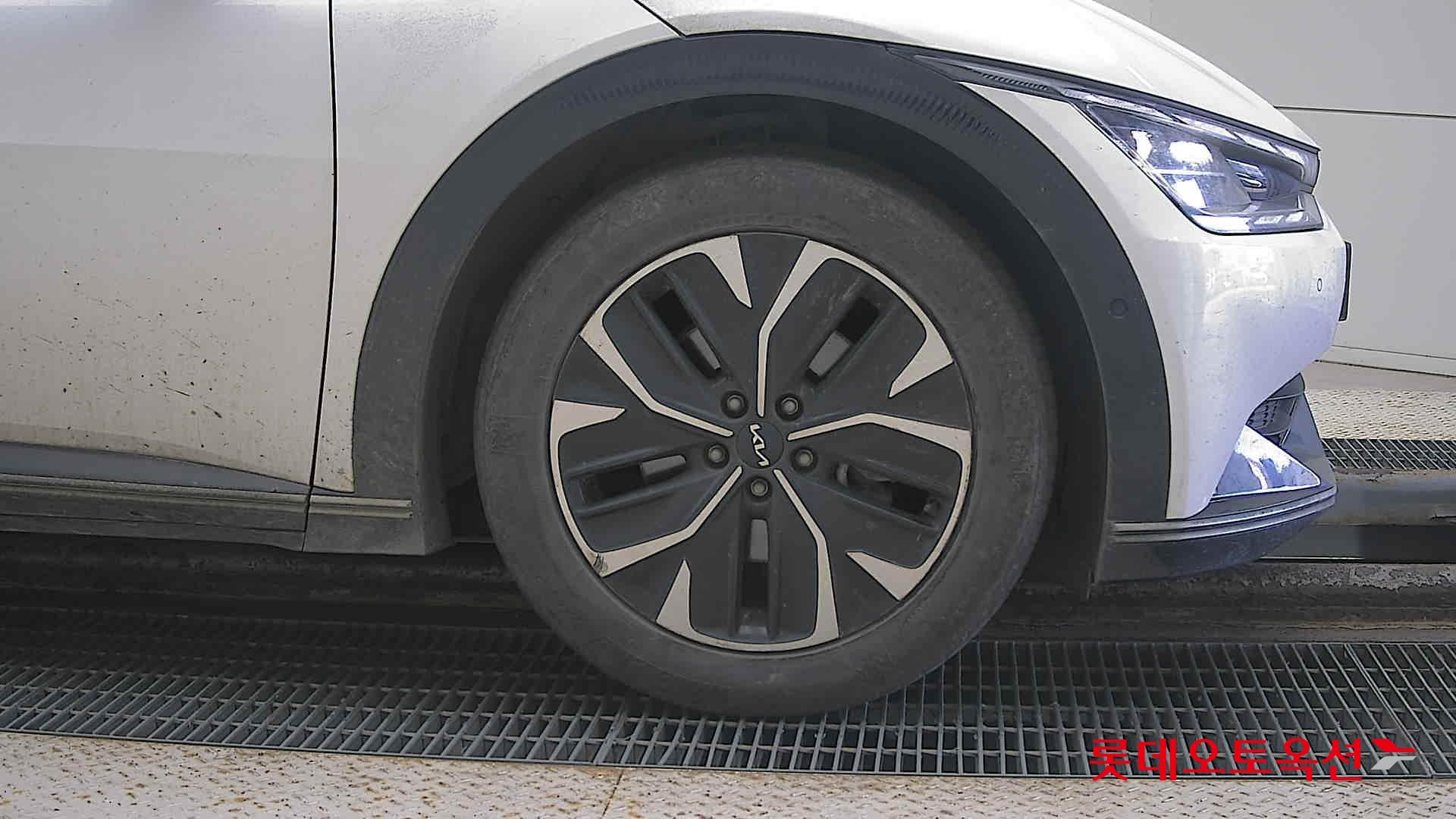 Kia EV6 id 3446769 из Кореи 23