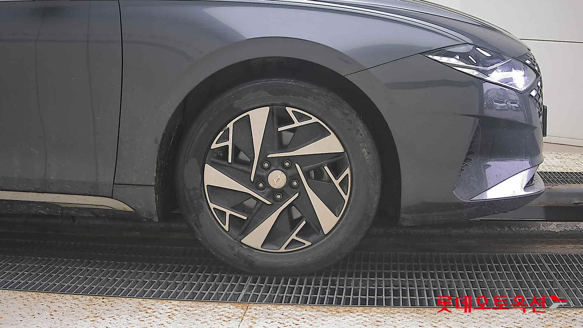 Hyundai Grandeur Hybrid id 3471622 из Кореи 23