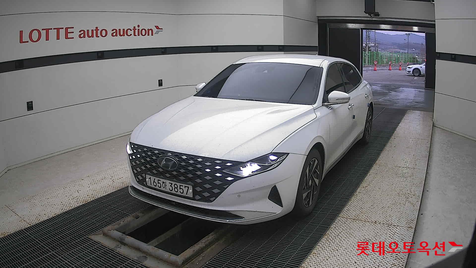 Hyundai Grandeur Hybrid 2022 Creamy White Pearl (optional) из Кореи