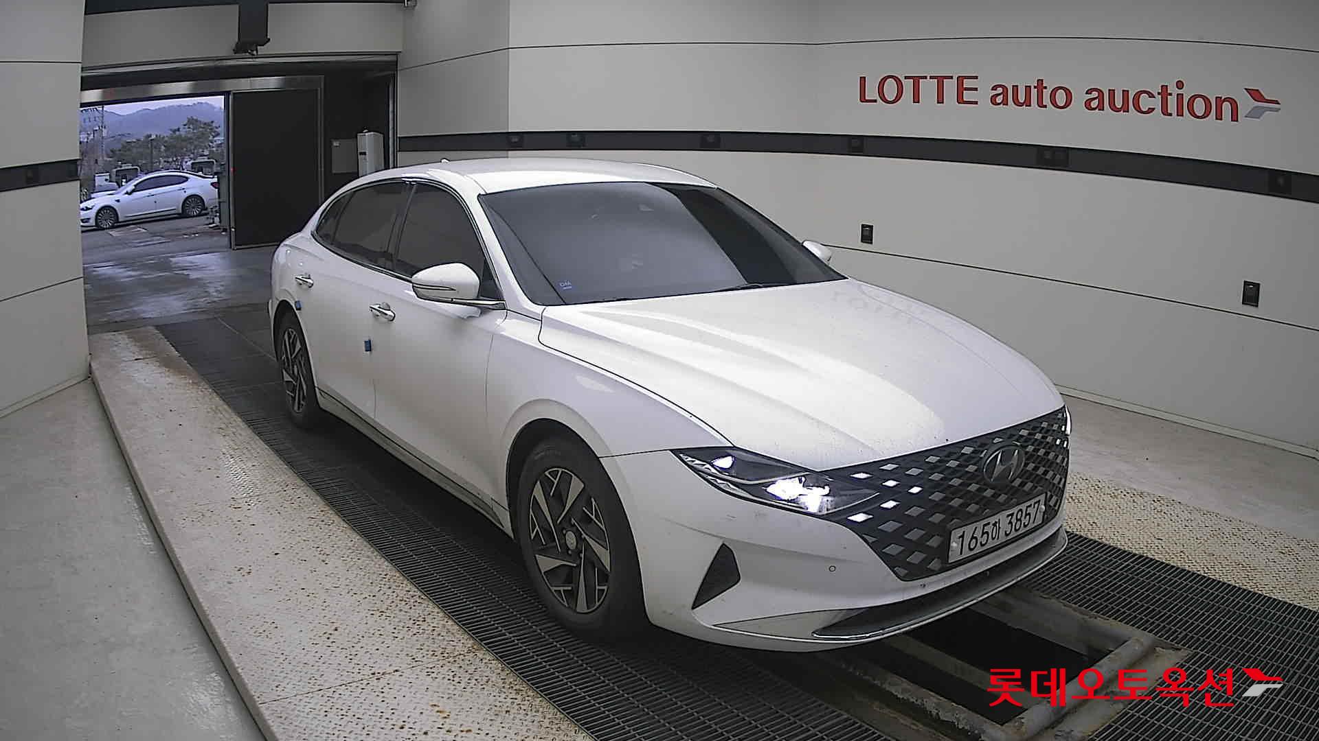 Hyundai Grandeur Hybrid 2022 Creamy White Pearl (optional) из Кореи, фото 2