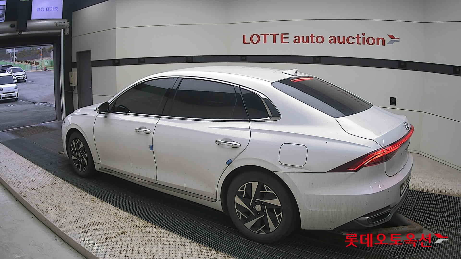 Hyundai Grandeur Hybrid id 3466801 из Кореи 10