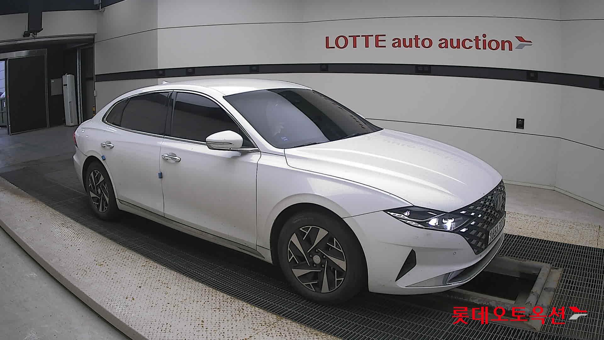 Hyundai Grandeur Hybrid id 3466801 из Кореи 16