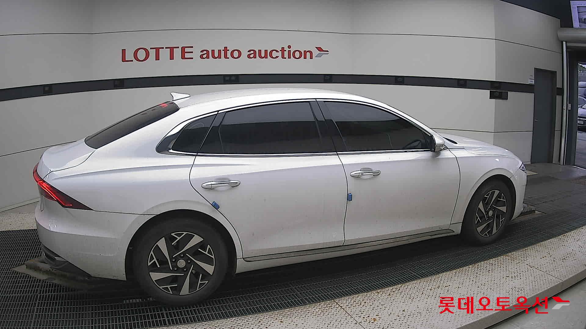 Hyundai Grandeur Hybrid id 3466801 из Кореи 18