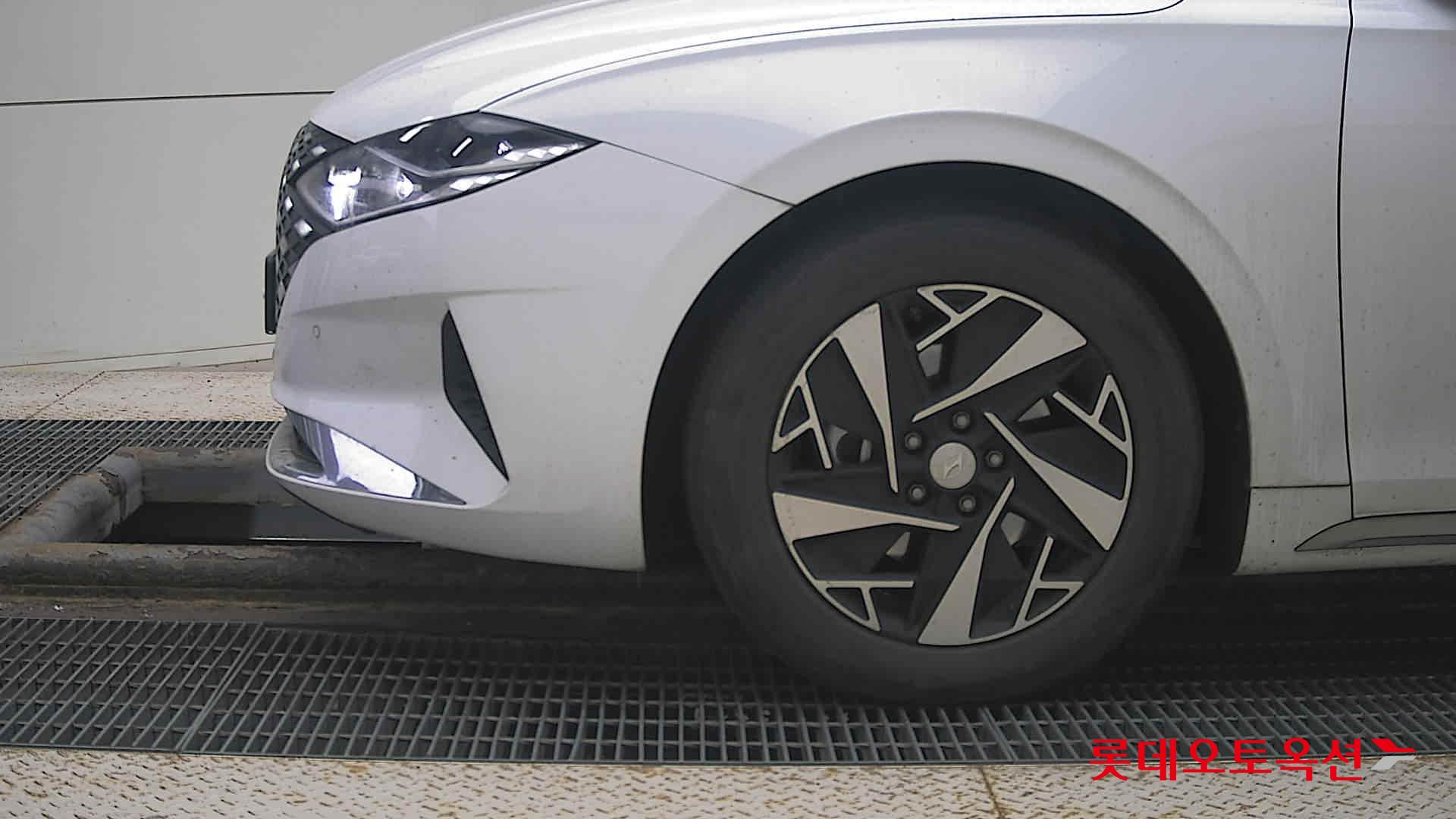 Hyundai Grandeur Hybrid id 3466801 из Кореи 21