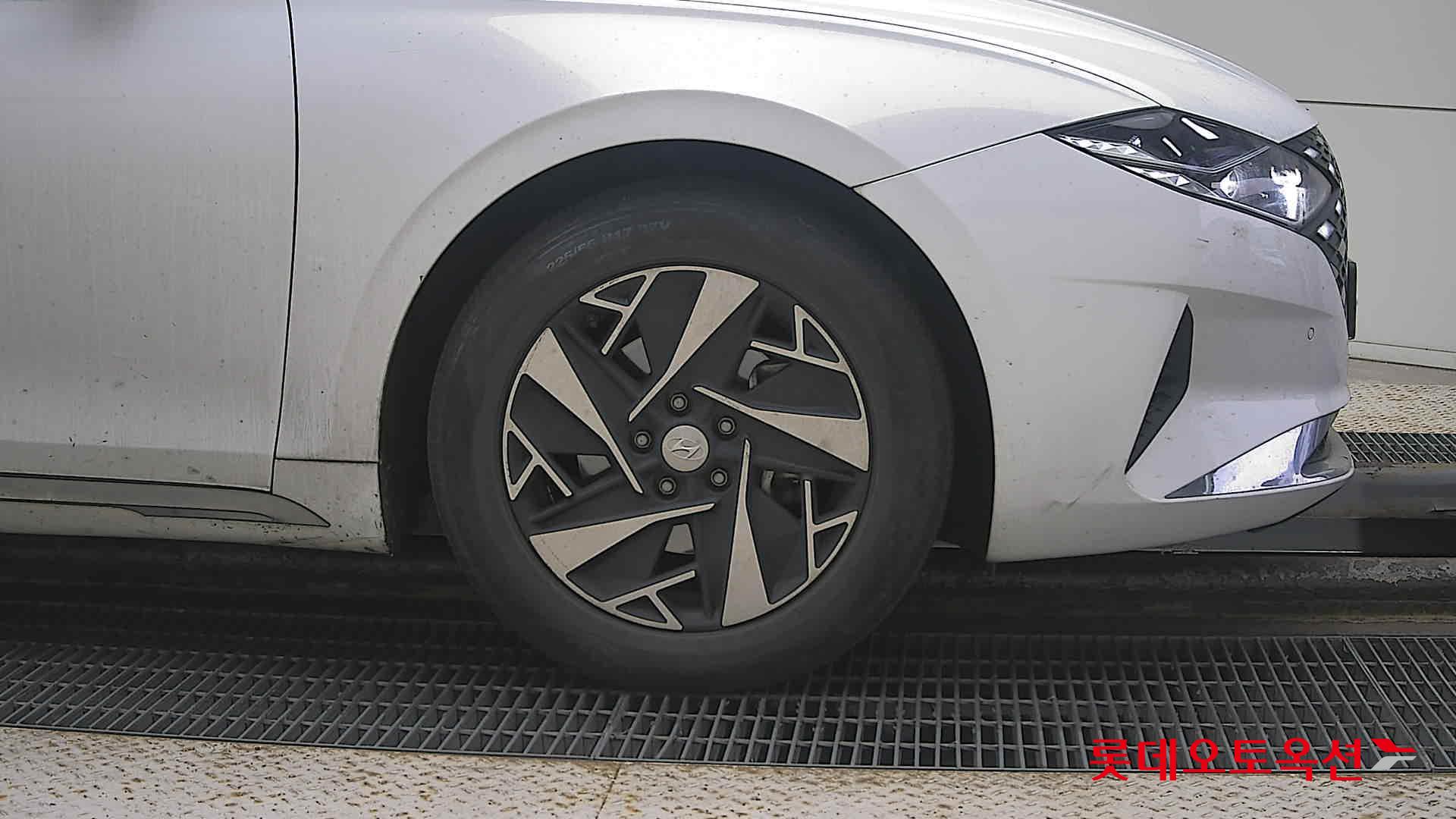 Hyundai Grandeur Hybrid id 3466801 из Кореи 23