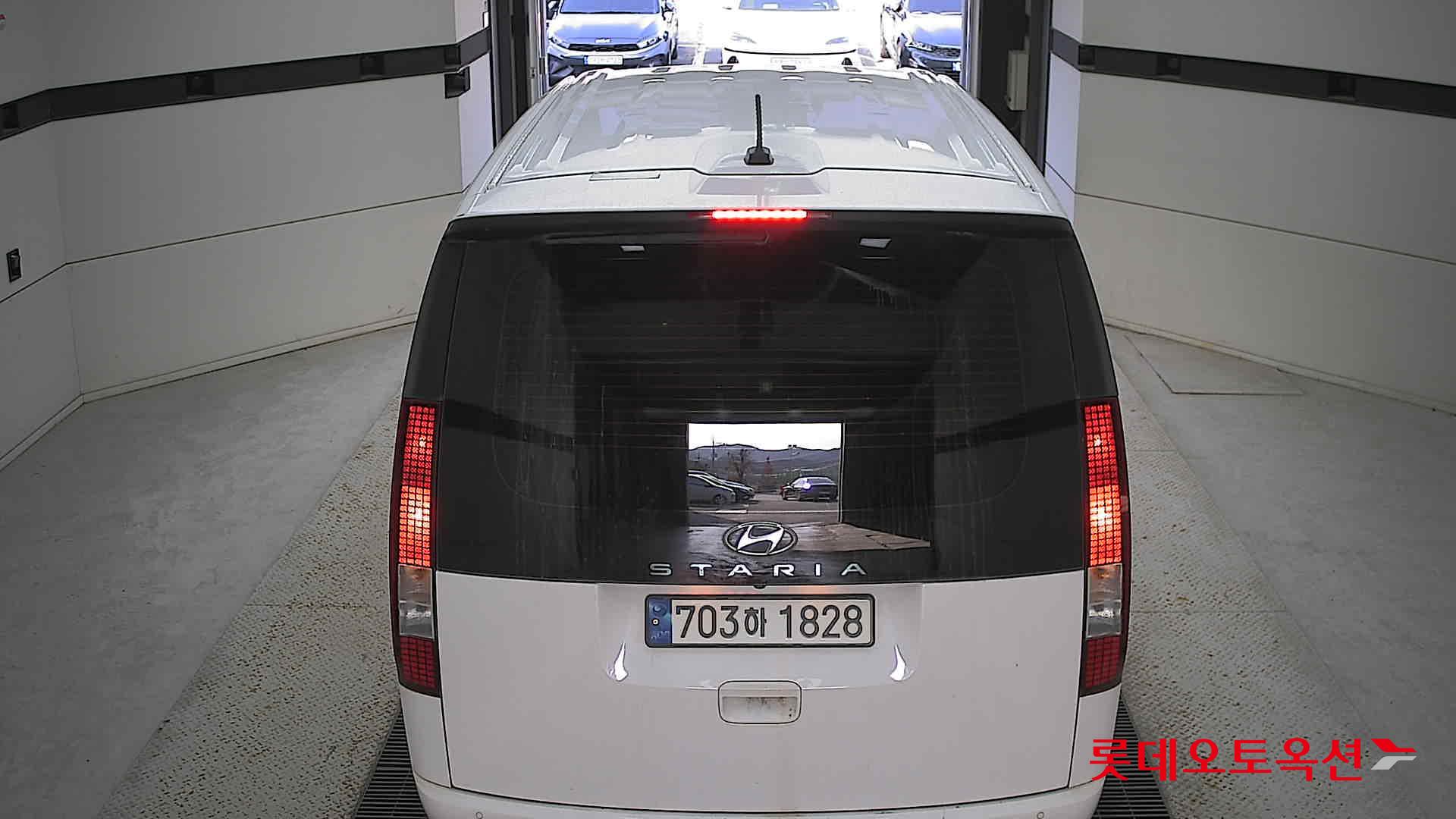 Hyundai Staria 2023 Creamy White из Кореи, фото 5