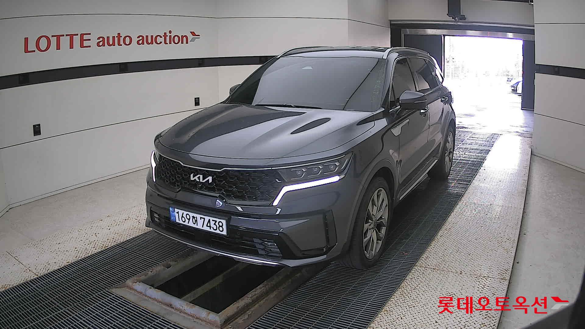 Kia Sorento 2022 Platinium Graphite из Кореи