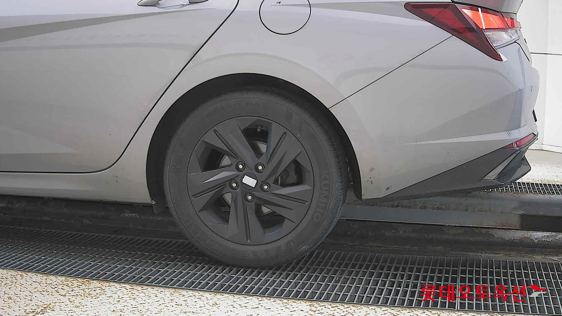 Hyundai Avante Hybrid id 3446714 из Кореи 22