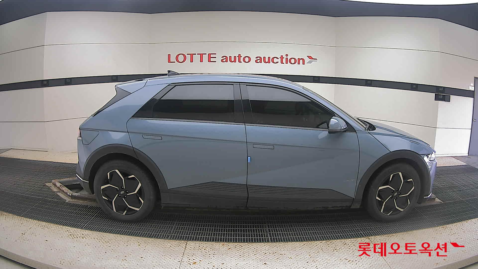 Hyundai IONIQ 5 2022 Lucid Blue Pearl из Кореи, фото 3