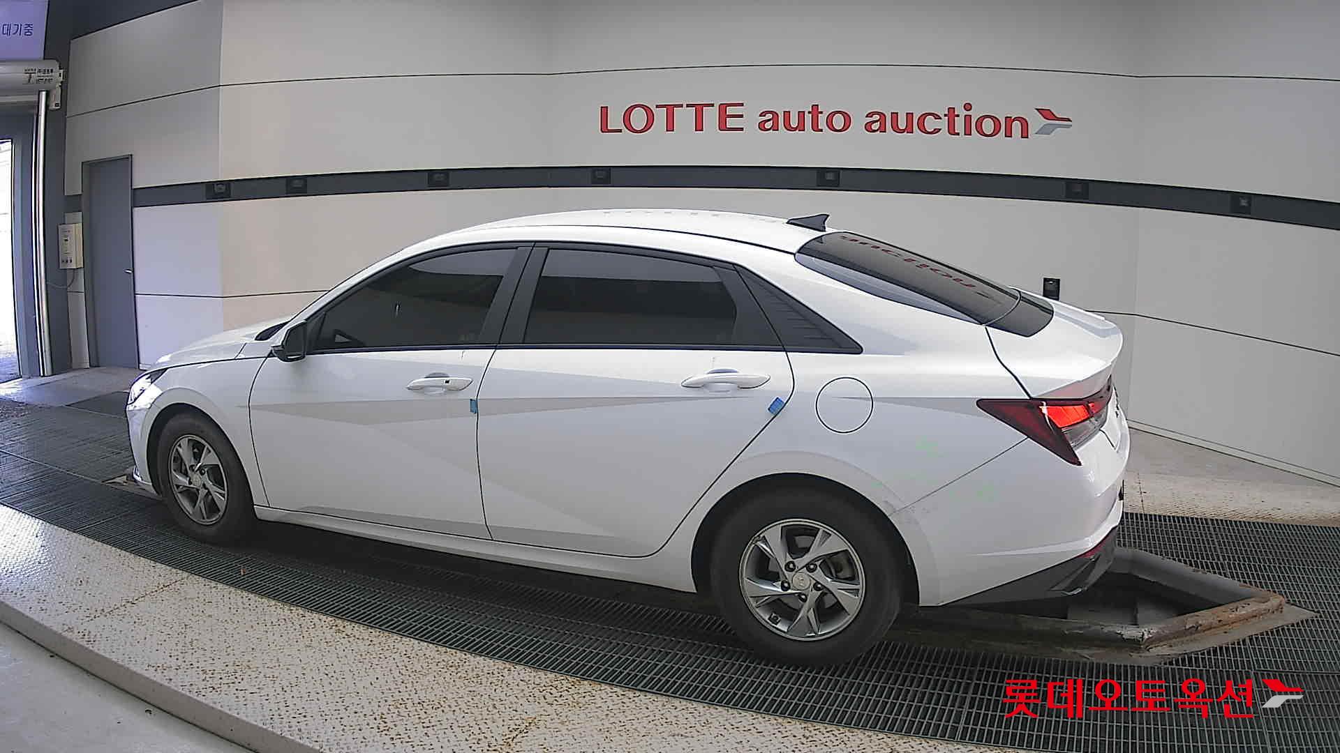 Hyundai Avante id 3436618 из Кореи 11