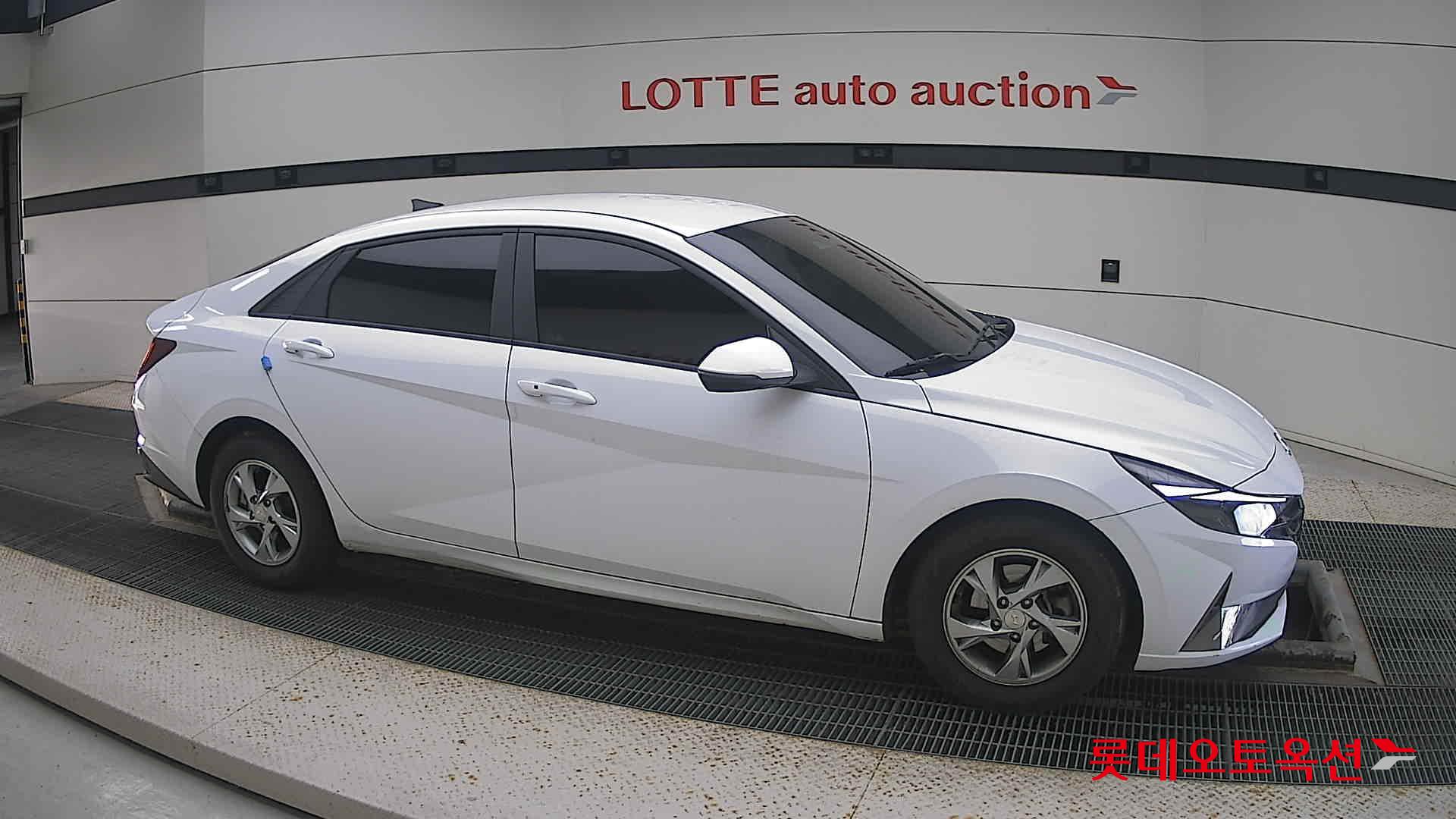 Hyundai Avante id 3436618 из Кореи 17