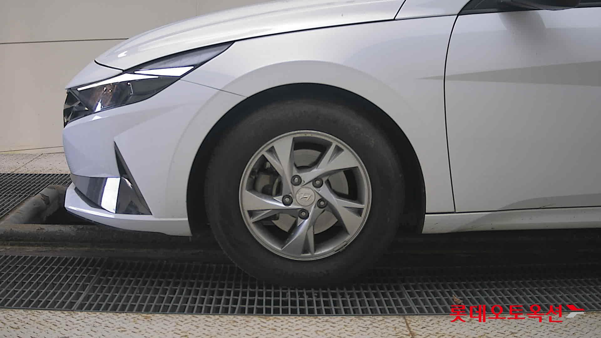 Hyundai Avante id 3436618 из Кореи 21