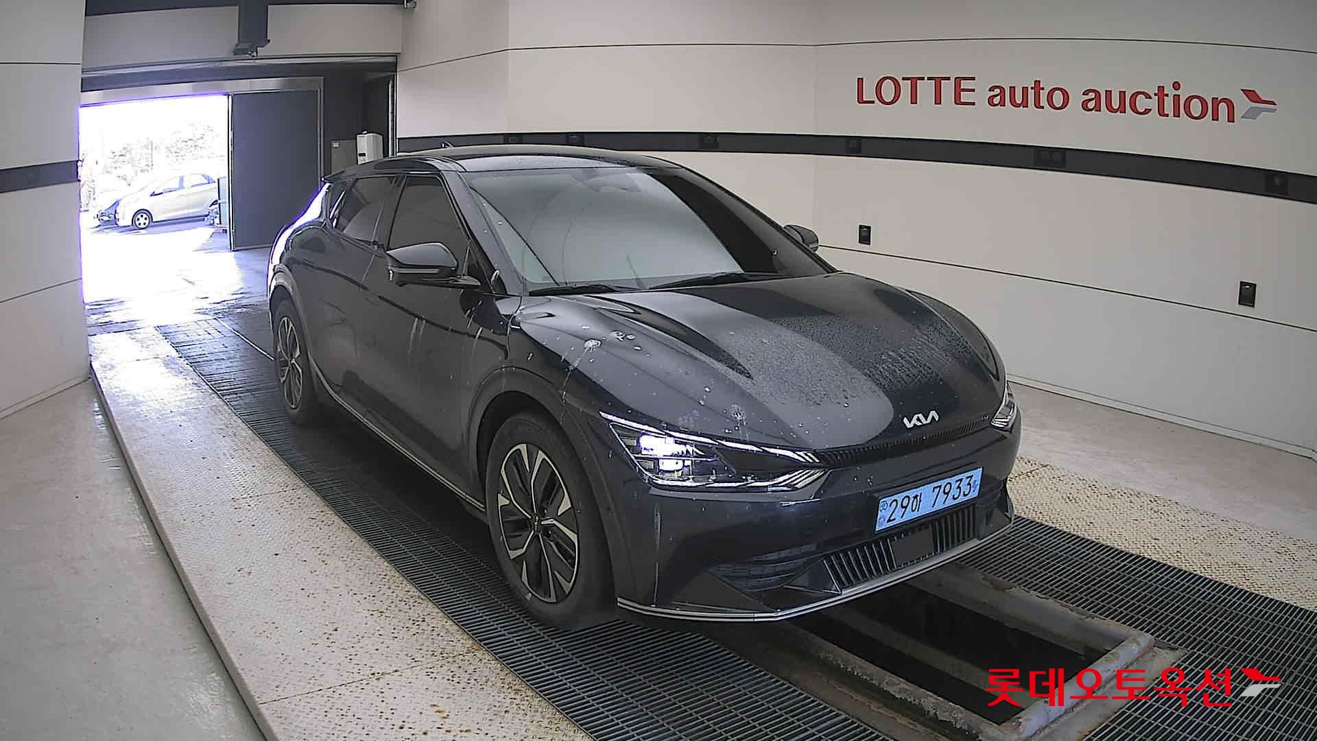 Kia EV6 2022 Gravity Blue из Кореи, фото 2