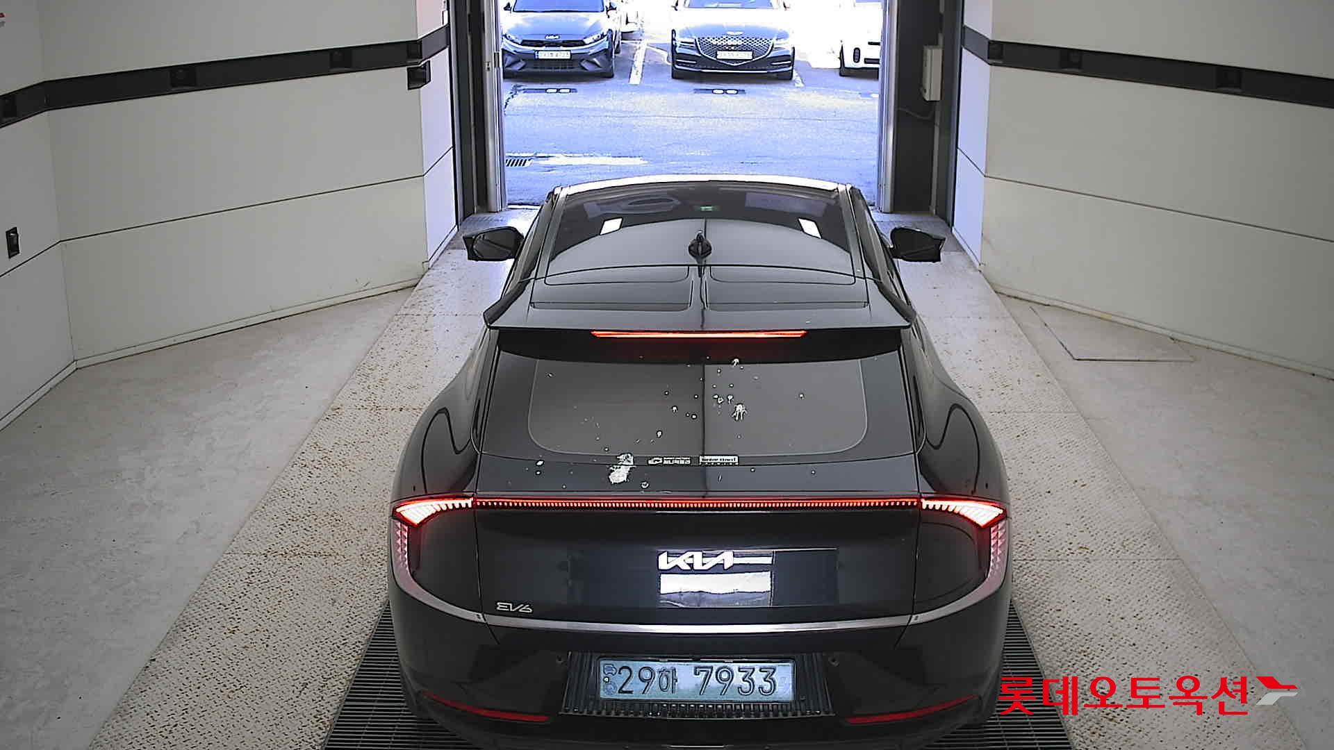 Kia EV6 2022 Gravity Blue из Кореи, фото 5