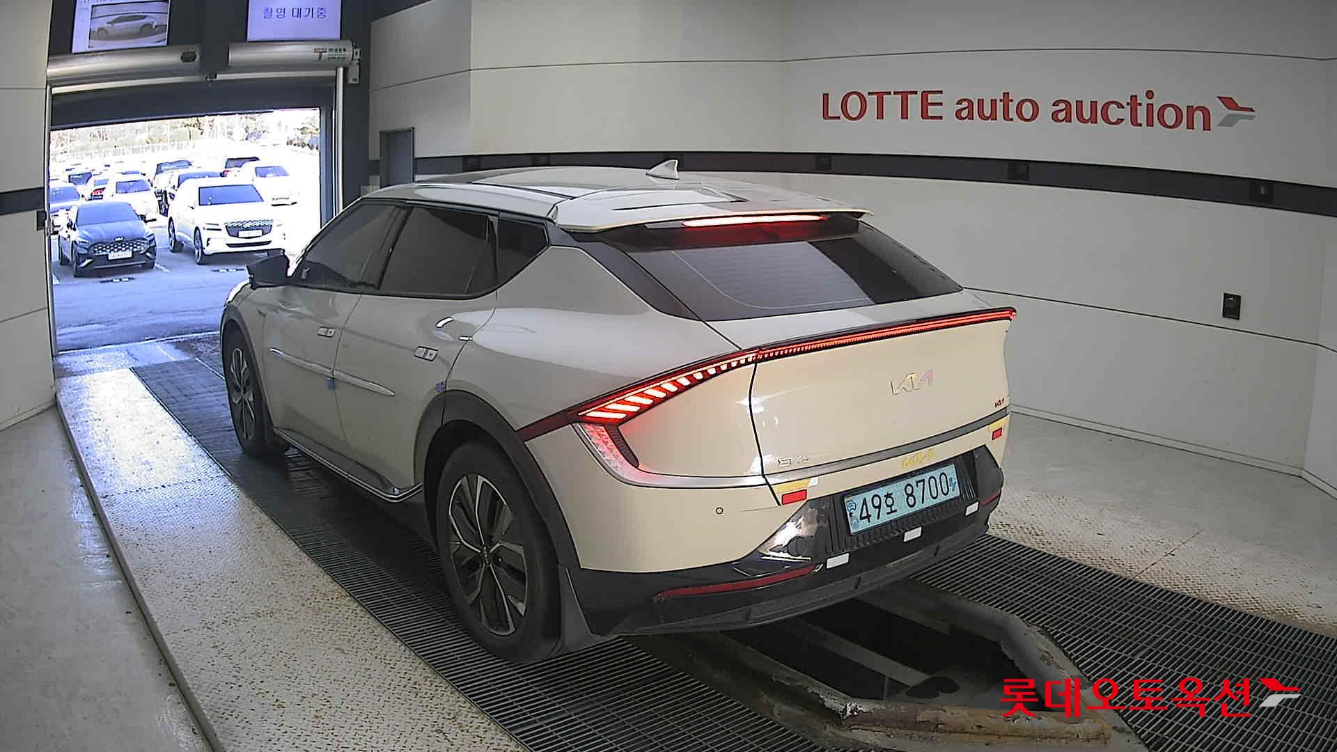 Kia EV6 2022 Glassier из Кореи, фото 6