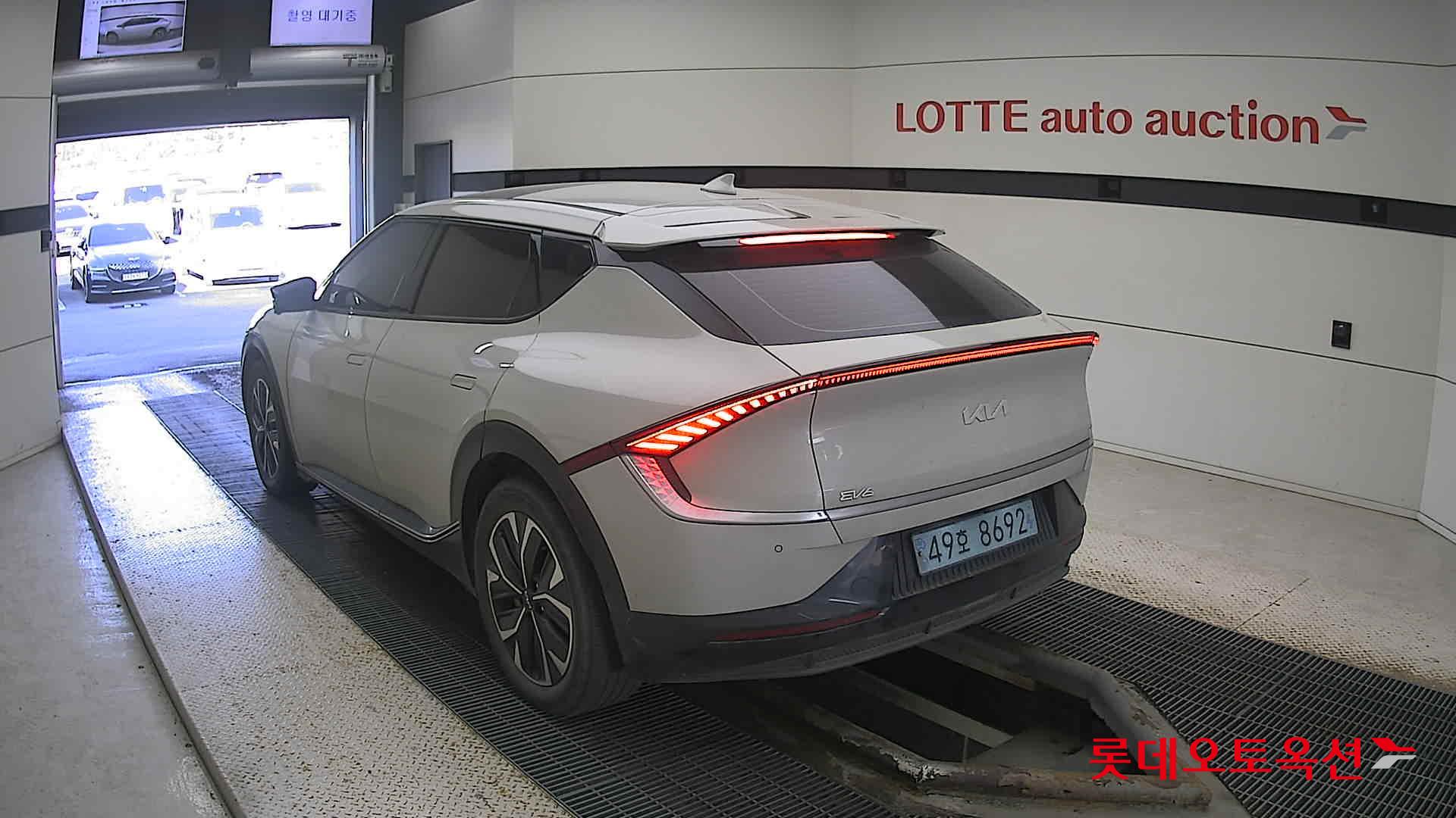 Kia EV6 2022 Glassier из Кореи, фото 6