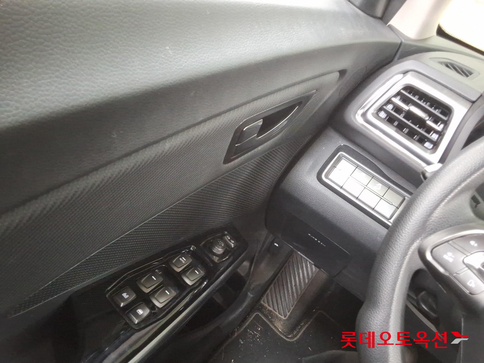 SsangYong Tivoli id 3436553 из Кореи 28